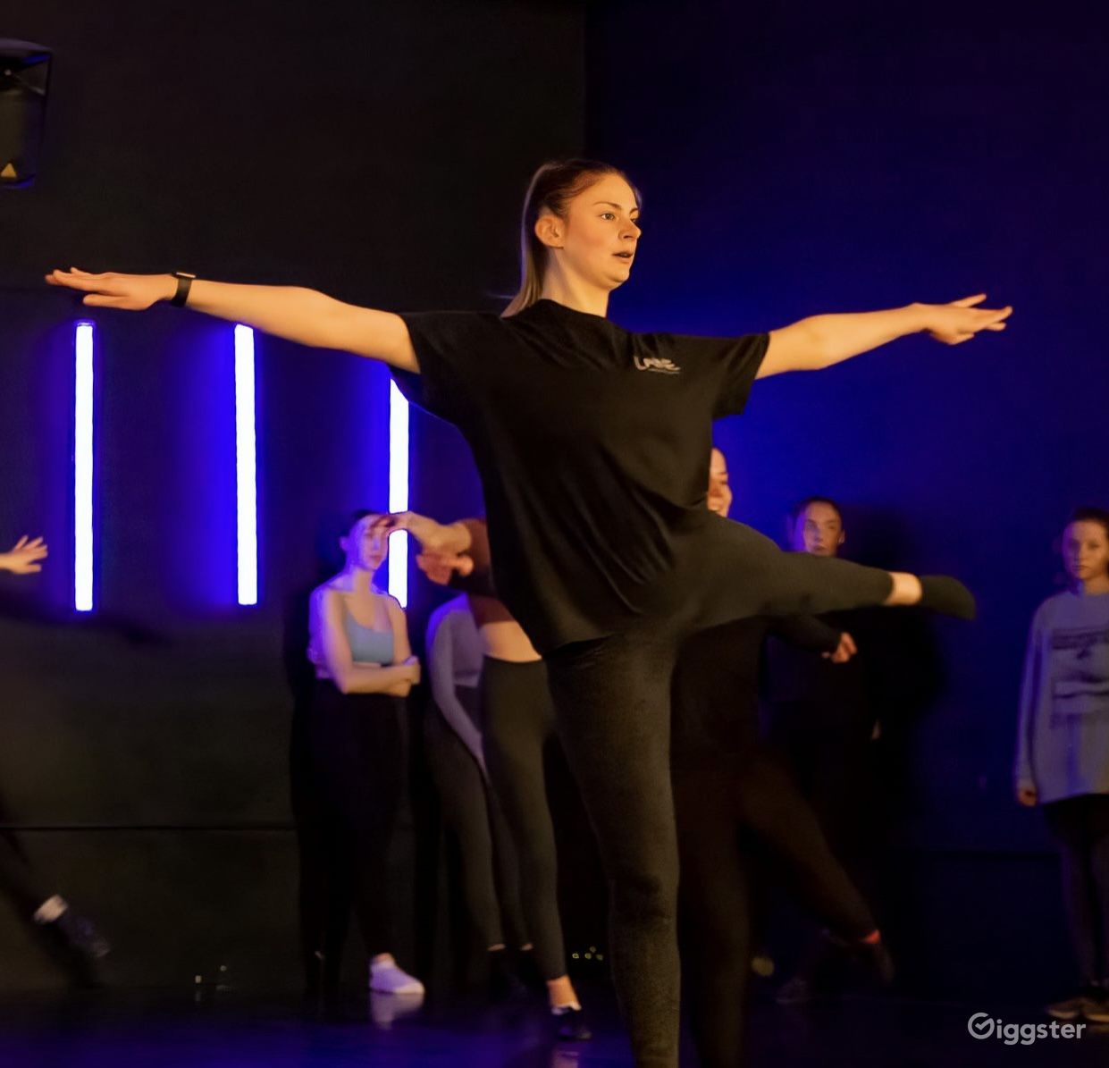 Large Dance Studios in Cardiff Rent this location on Giggster