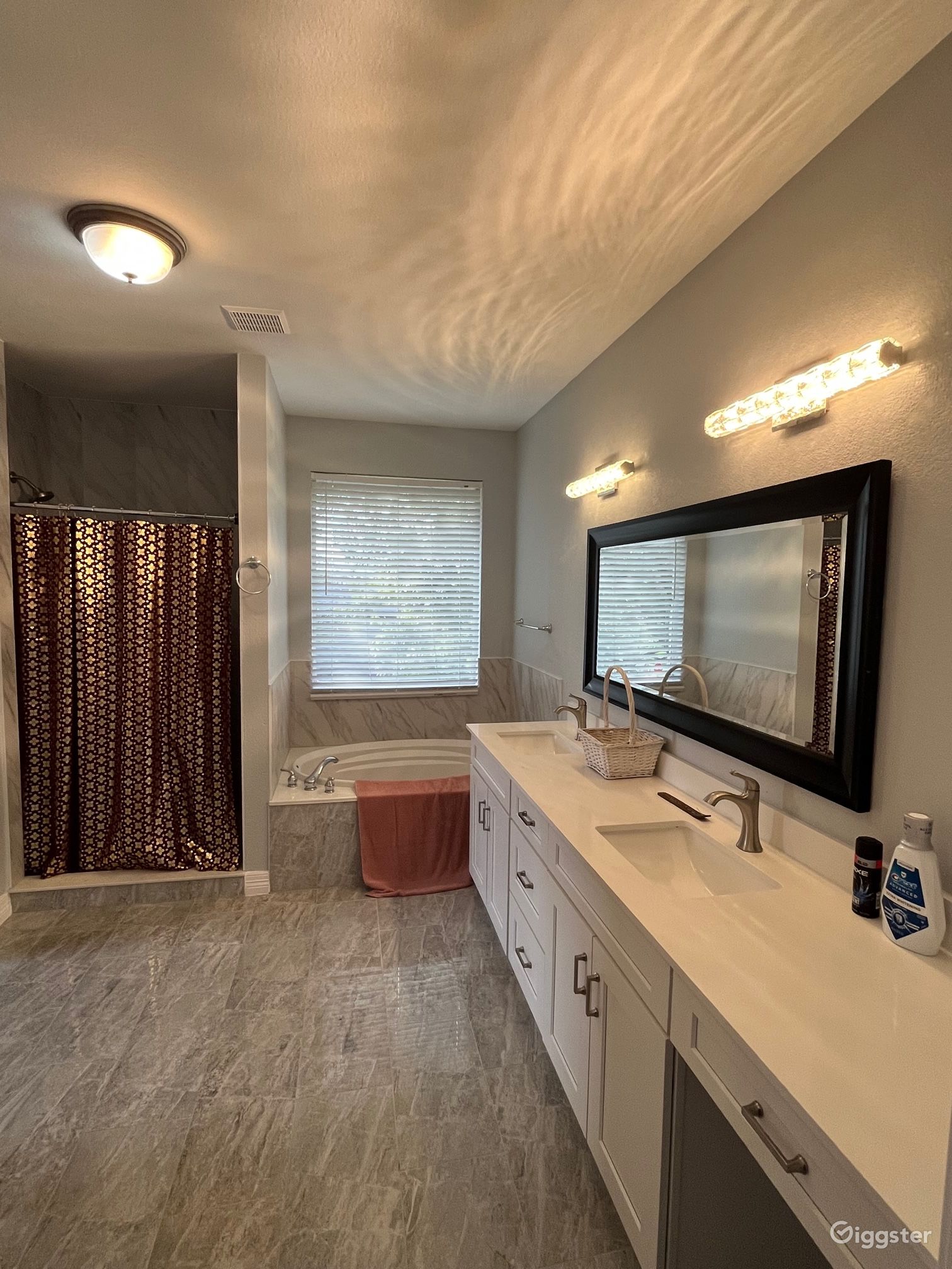 Amazing Large House in Round Rock Rent this location on Giggster