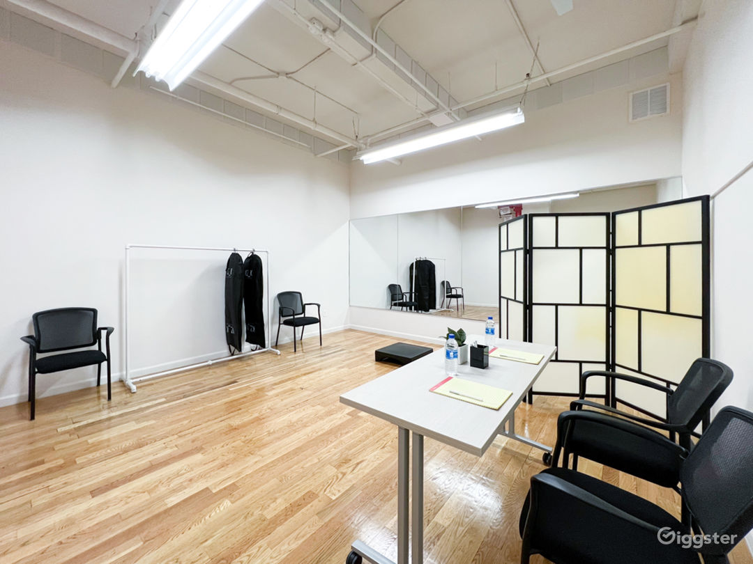  Cre8ive 3-1: Flexible Chelsea Space 