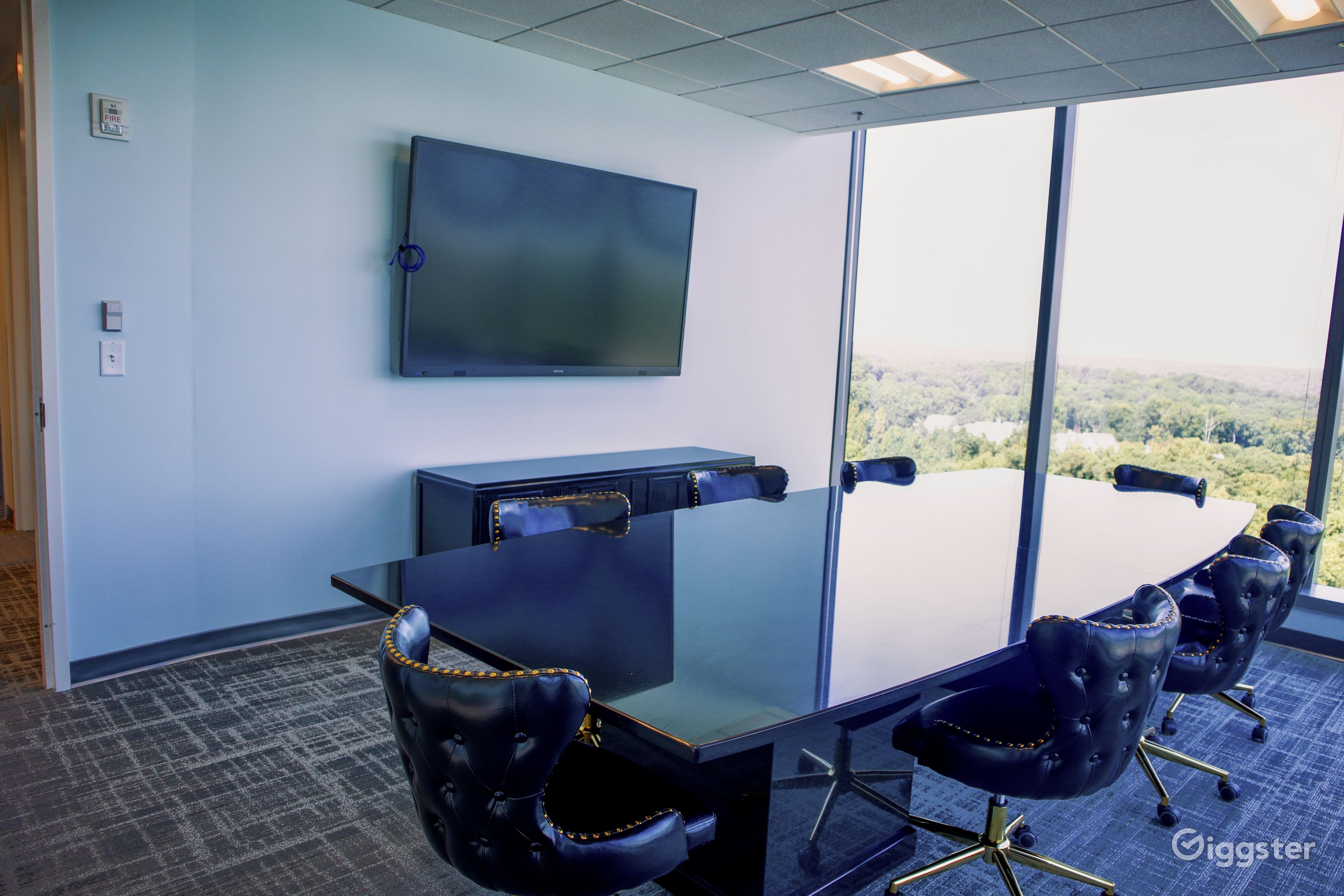 Buckhead Commercial Office Tower Rent this location on Giggster