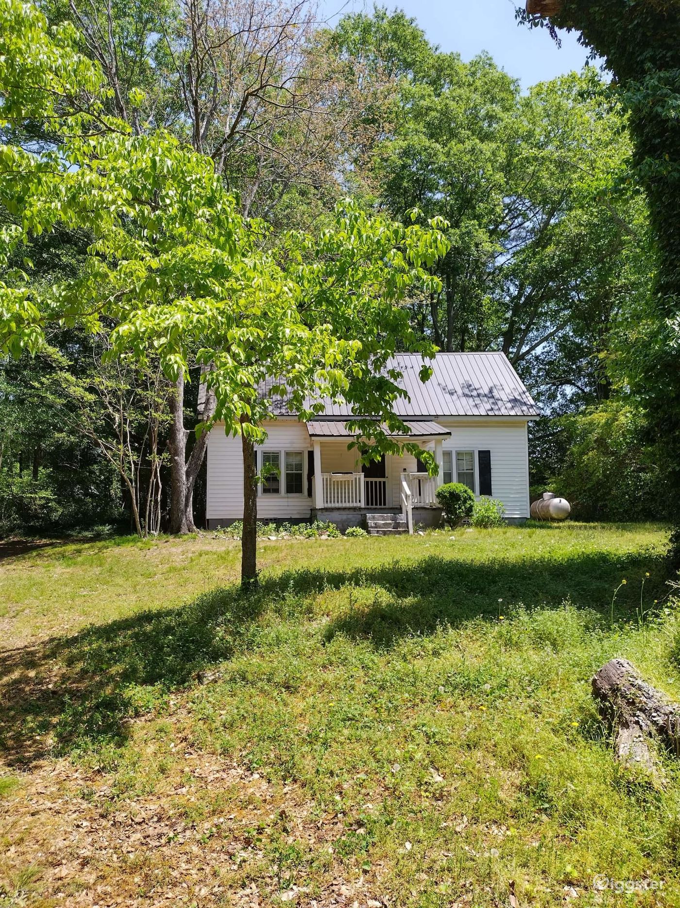 Front Porch Country Cottage Rent this location on Giggster