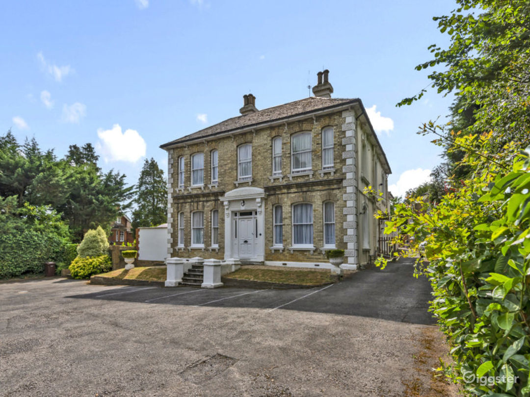 Victorian House in Aldershot UK Rent this location on Giggster