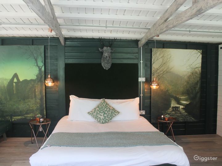 Atkinson Grimshaw Rent this location on Giggster