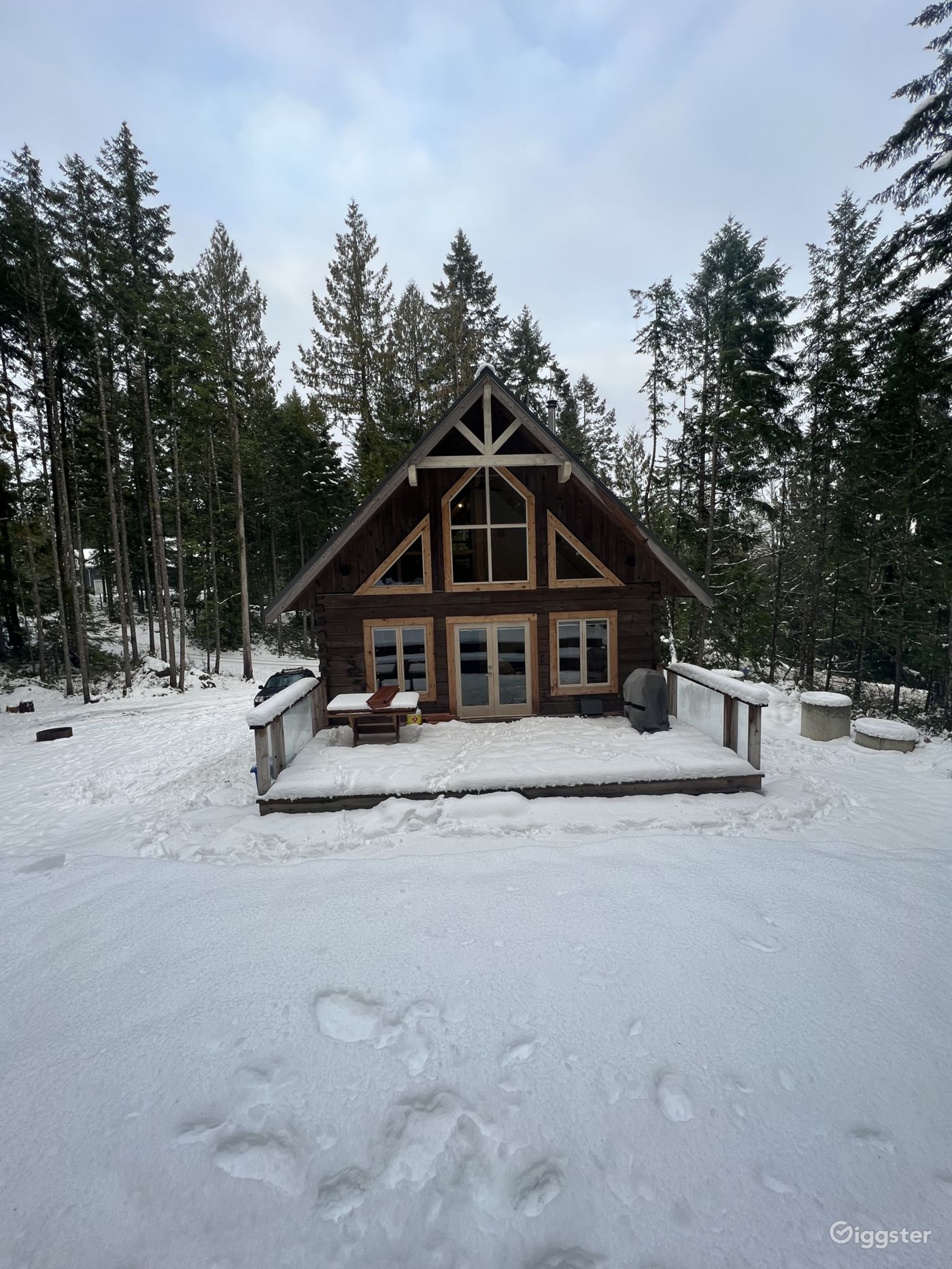 Modern, ecobuilt Shawnigan Lake Cabin Rent this location on Giggster