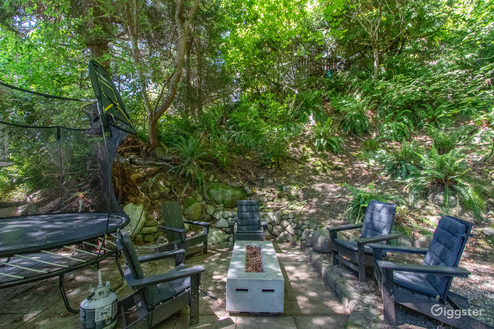 Oceanside and Mountainview Modern Beach House Rent this location on