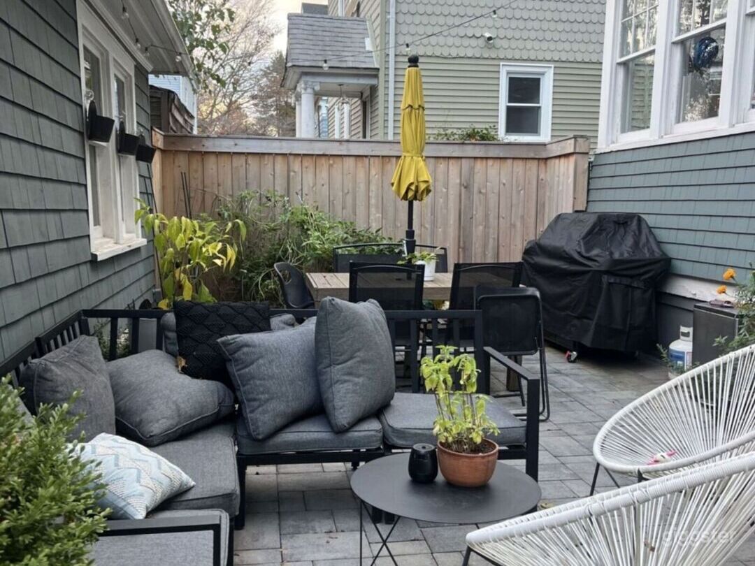 Chic Backyard Rentals