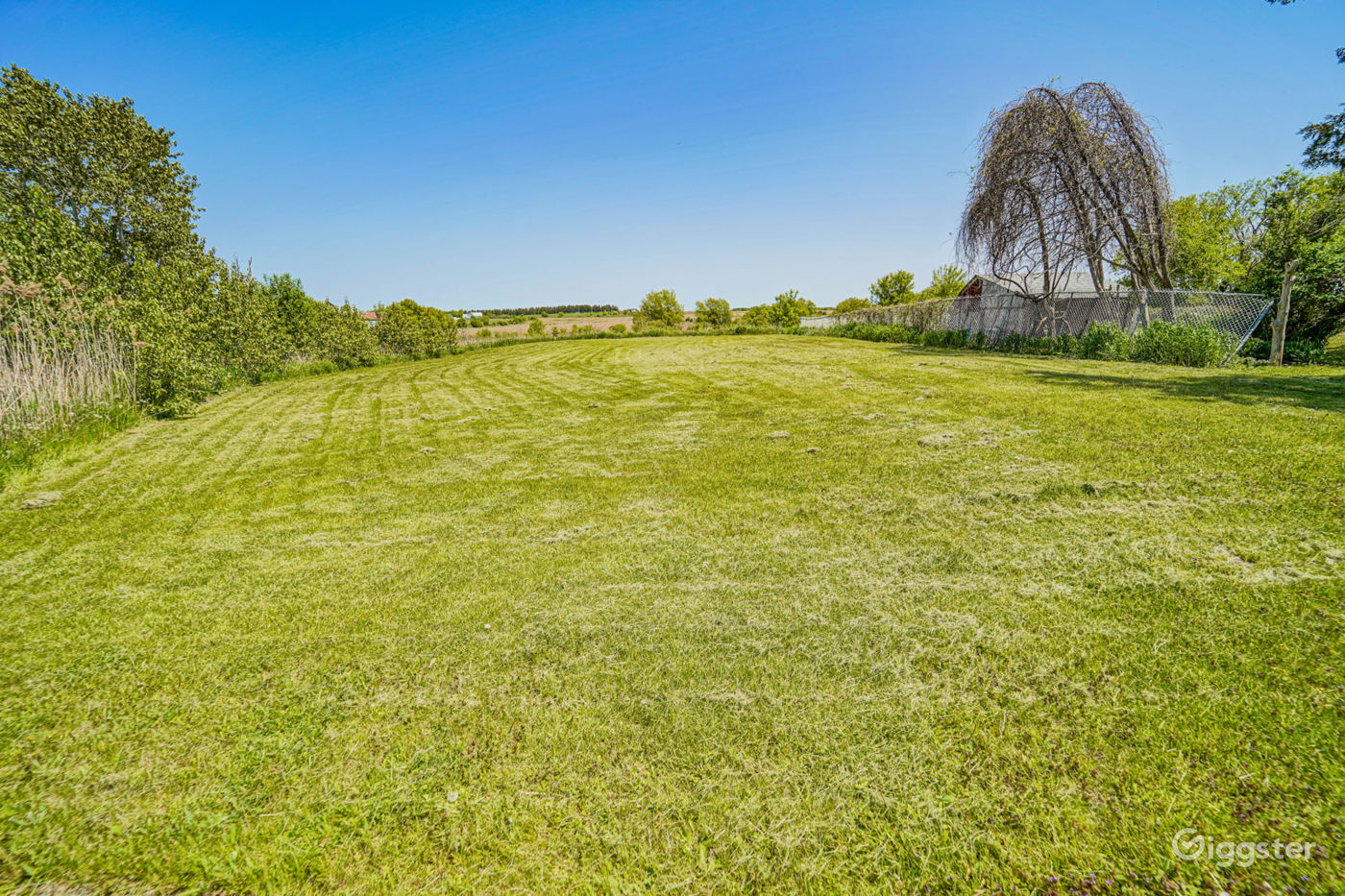 Modern Party Room Event Space Rental Bar PatioYard Rent this location