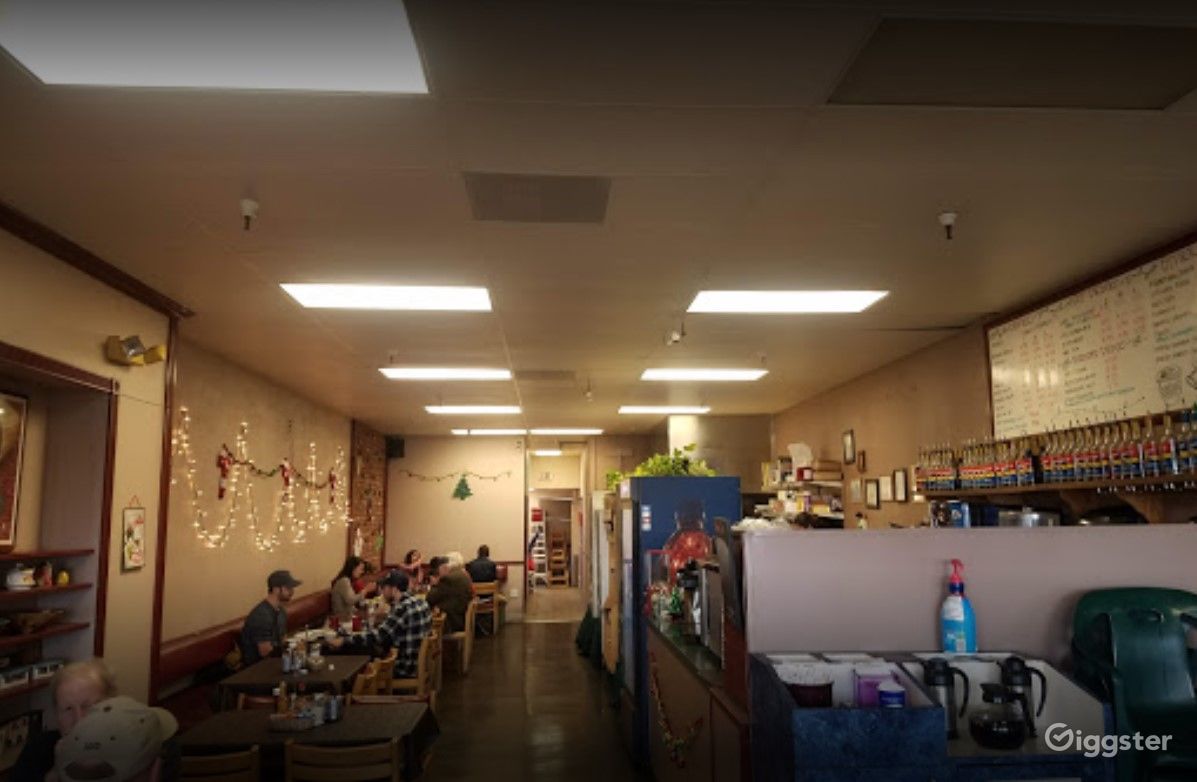 Cozy and Comfy Café for Small Events in Reno Rent this location on
