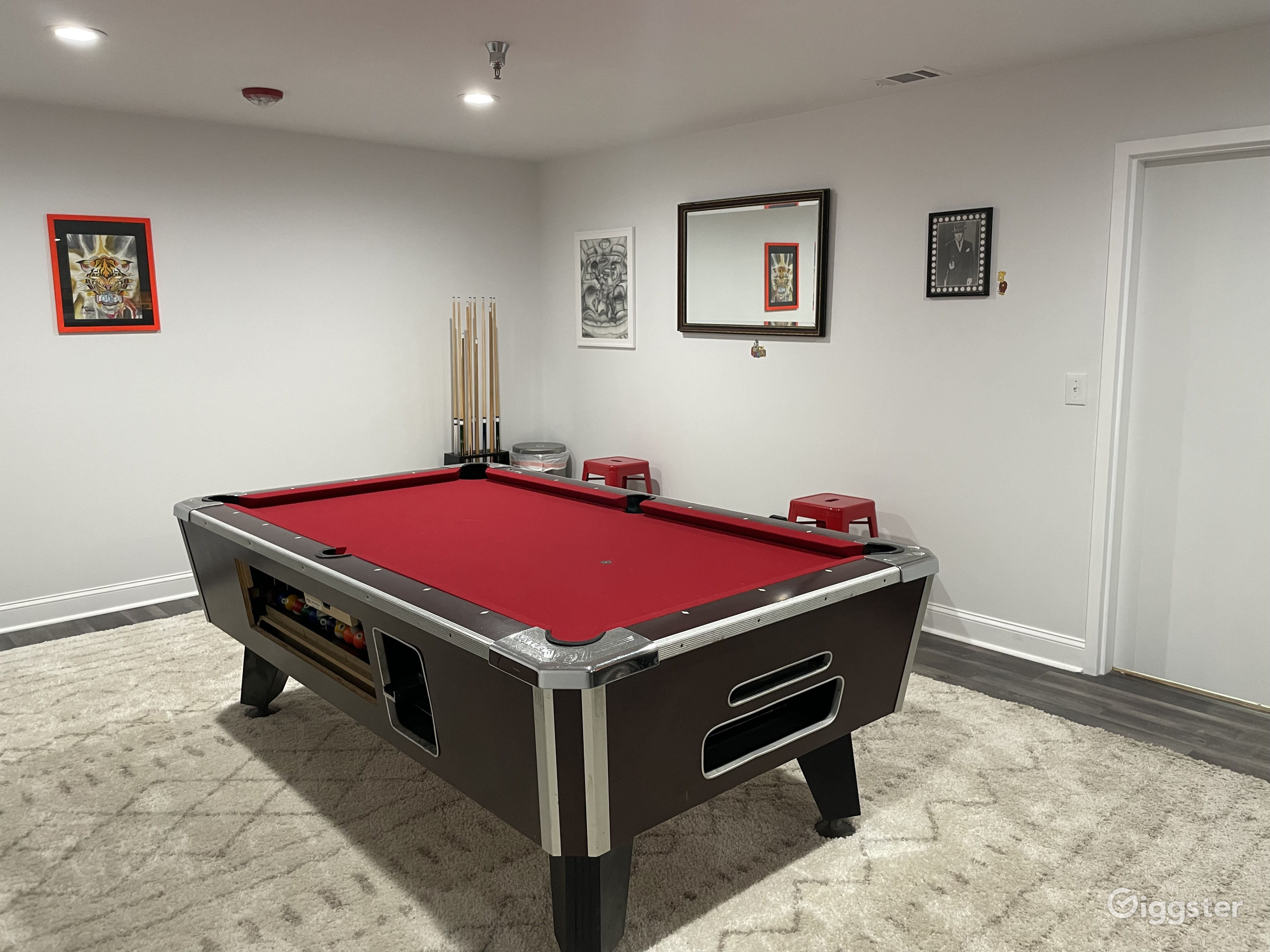 Vintage Video Arcade Game Room Rent this location on Giggster