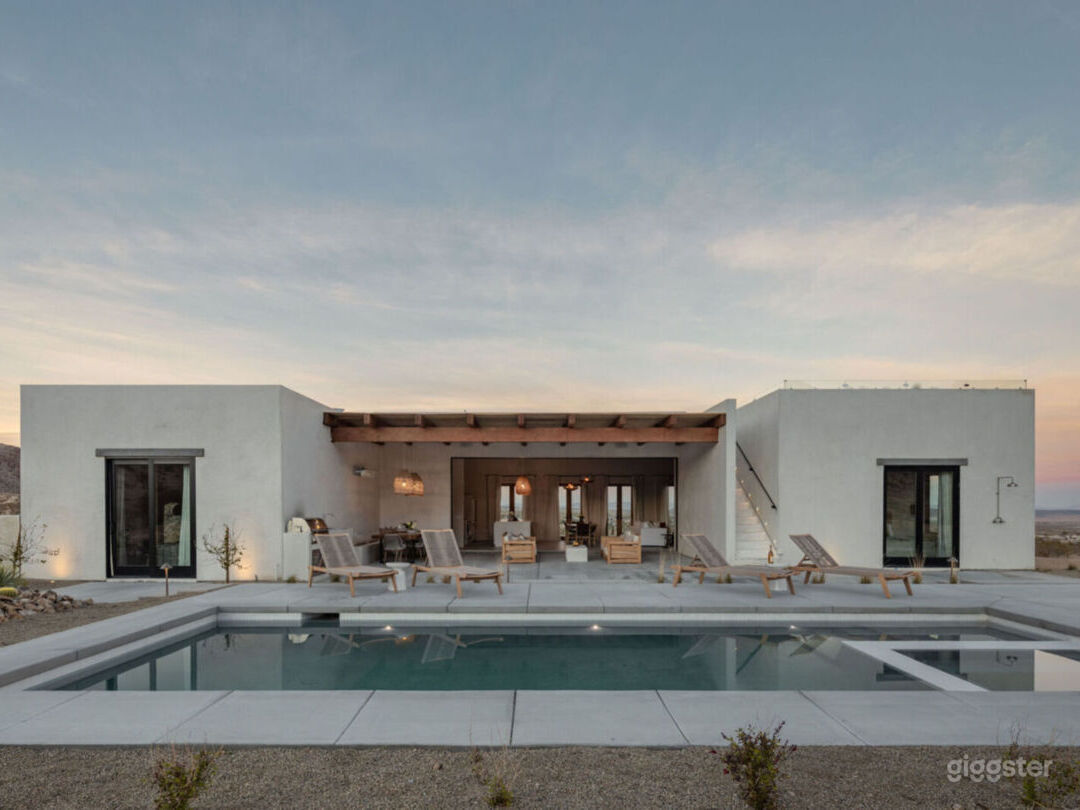 Modern Desert Villa w/ Pool, Spa, Roof Deck + View Photo 1