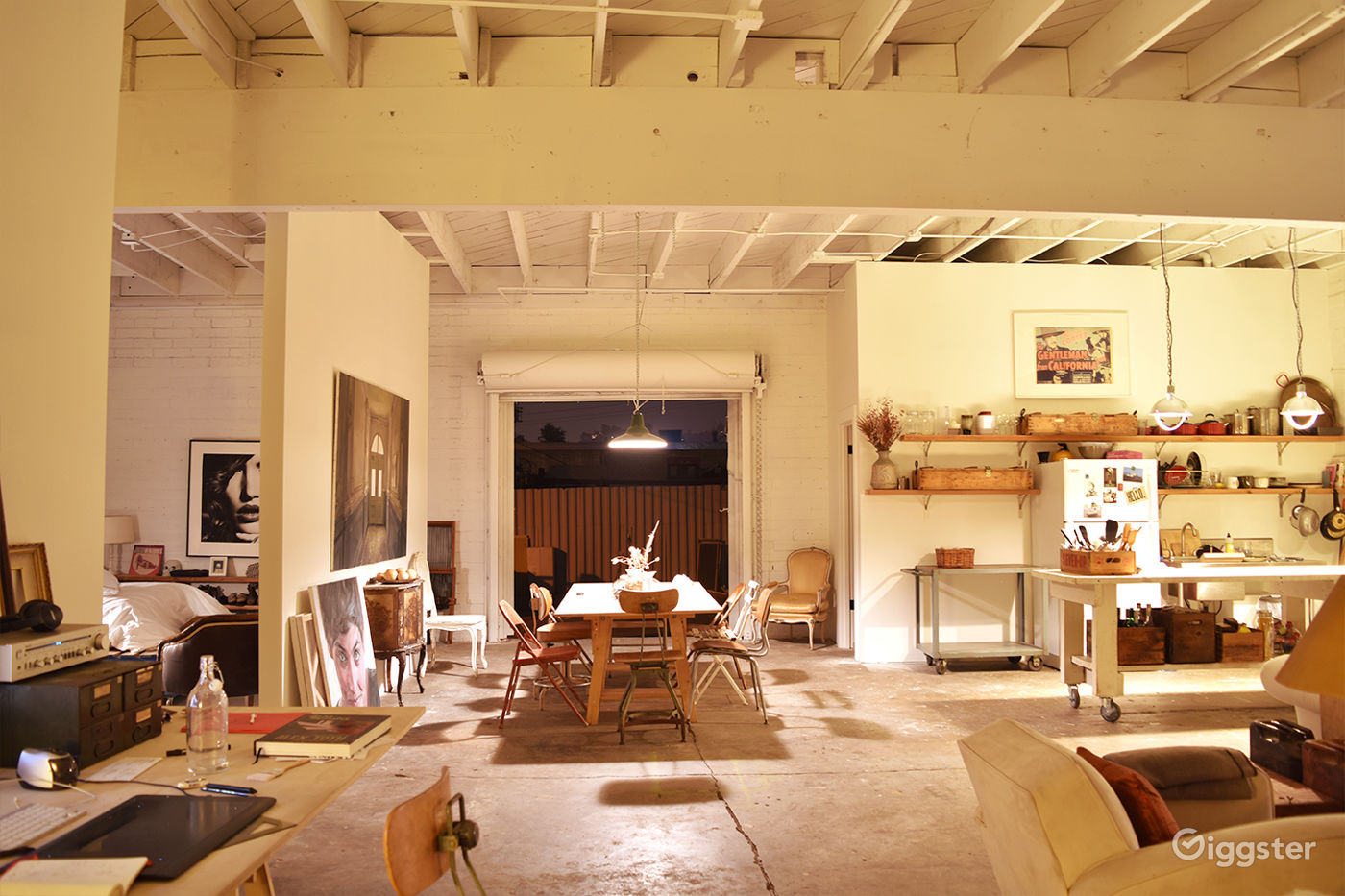 Curated Set in FrogTown LA ( EchoPark/AtWater ) Rent this location on