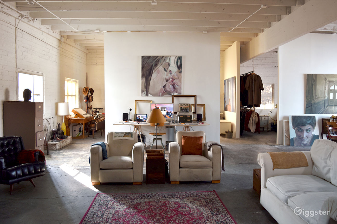 Curated Set in FrogTown LA ( EchoPark/AtWater ) Rent this location on