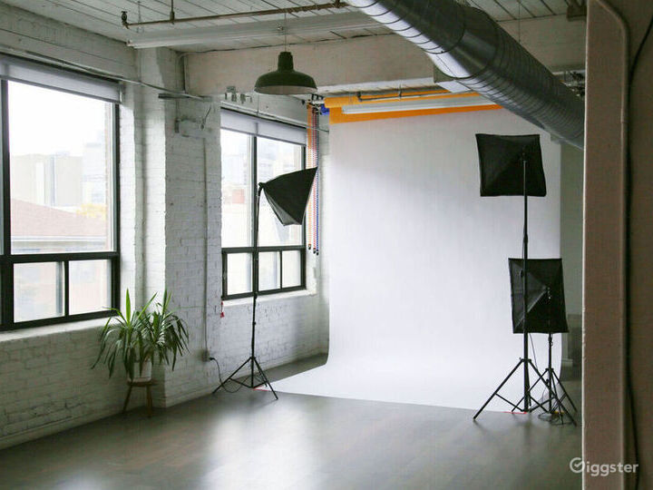 Colourful & Bright Studio in Chinatown Rent this location on Giggster