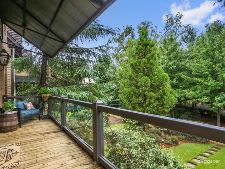 Historic House near Amtrak Rent this location on Giggster