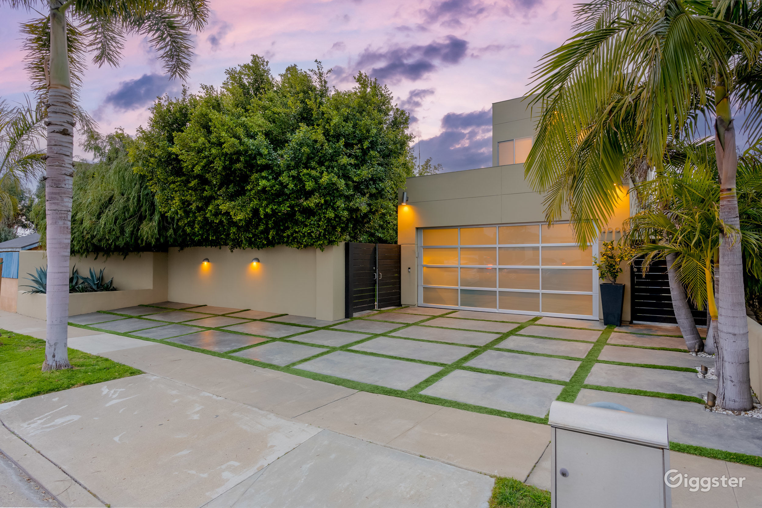 Modern Bauhaus Dwelling Rent this location on Giggster