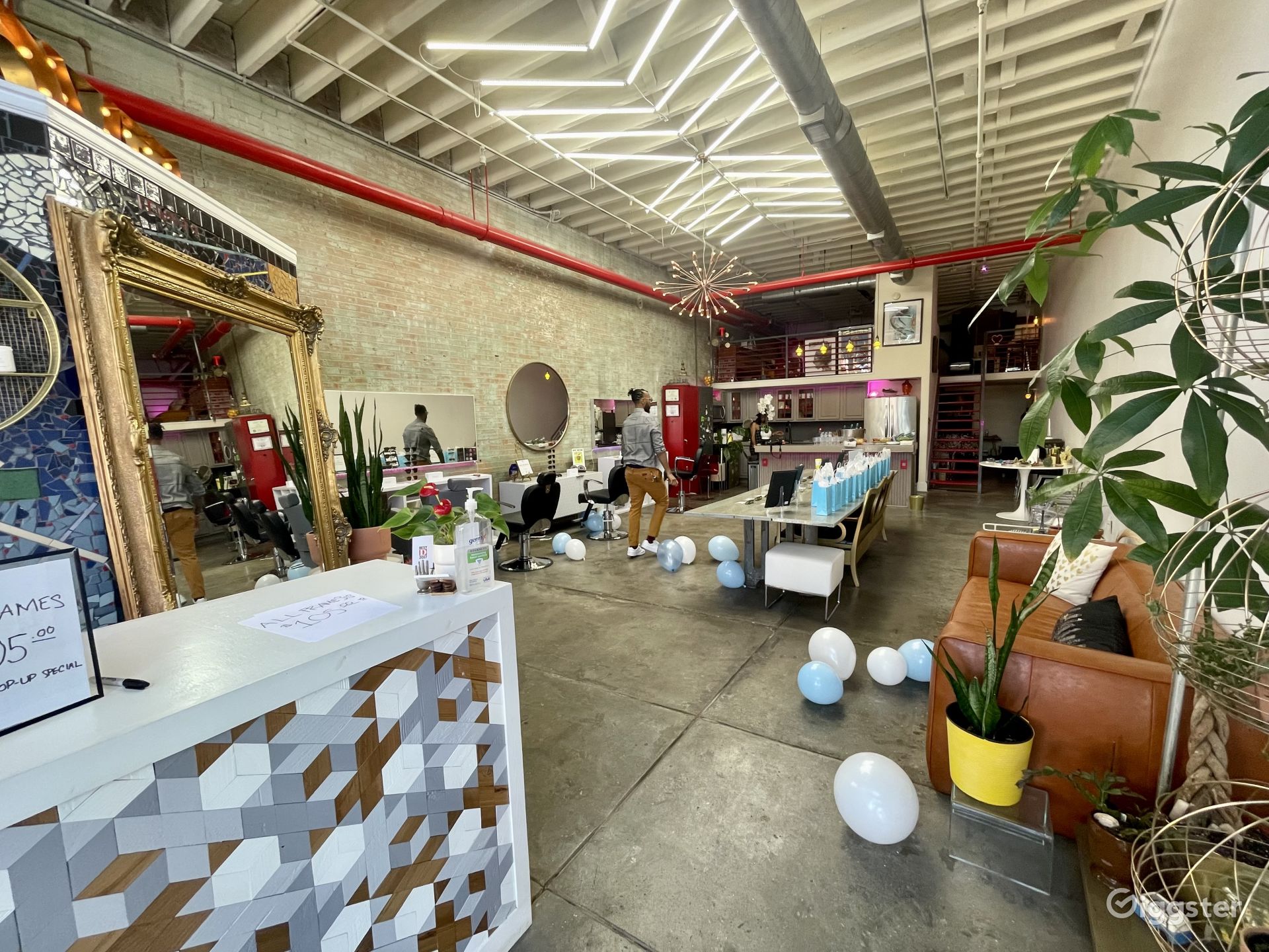 Storefront Loft in Deep Ellum Rent this location on Giggster