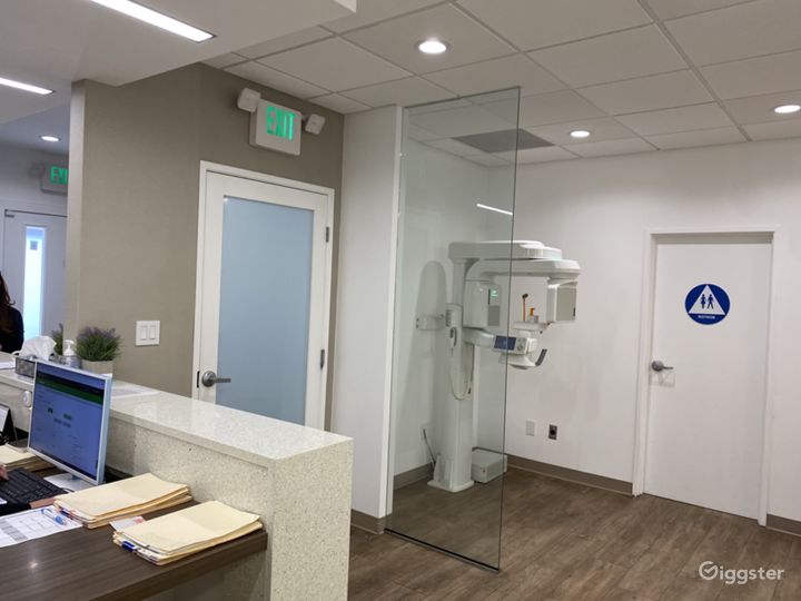 Modern and Sleek Dental Office  Photo 4