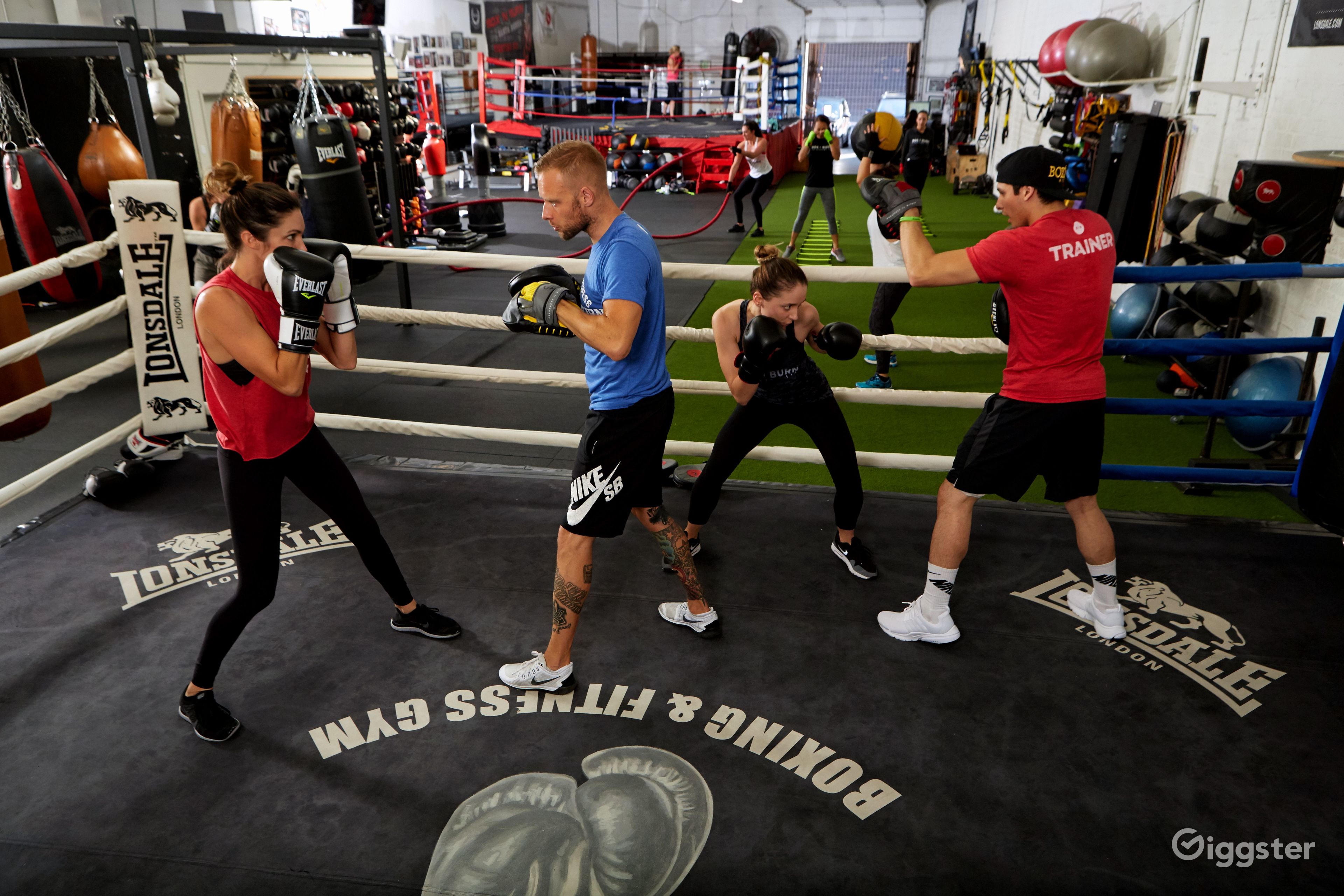 Clean & Bright Authentic Boxing Gym Rent this location on Giggster