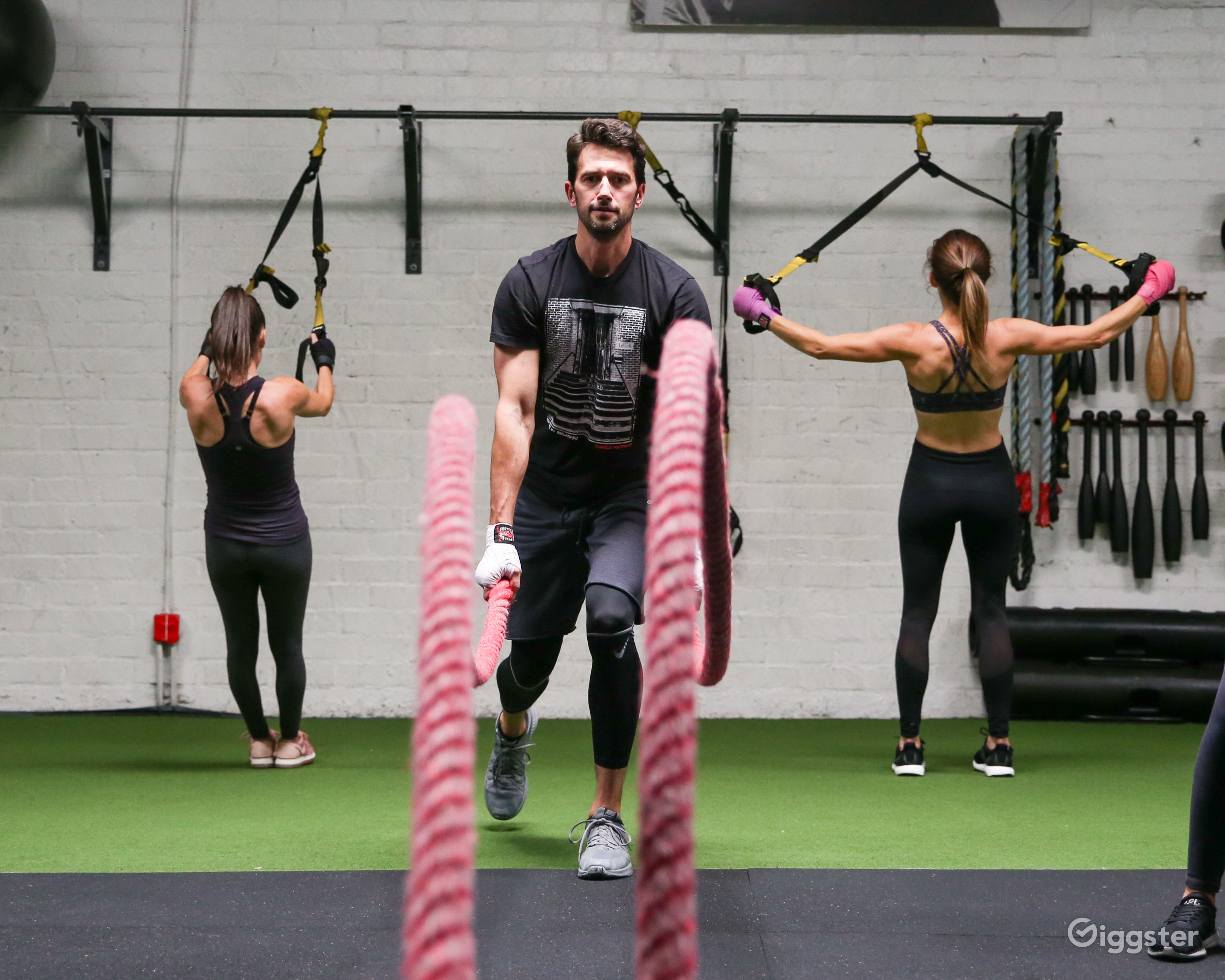 Clean & Bright Authentic Boxing Gym Rent this location on Giggster