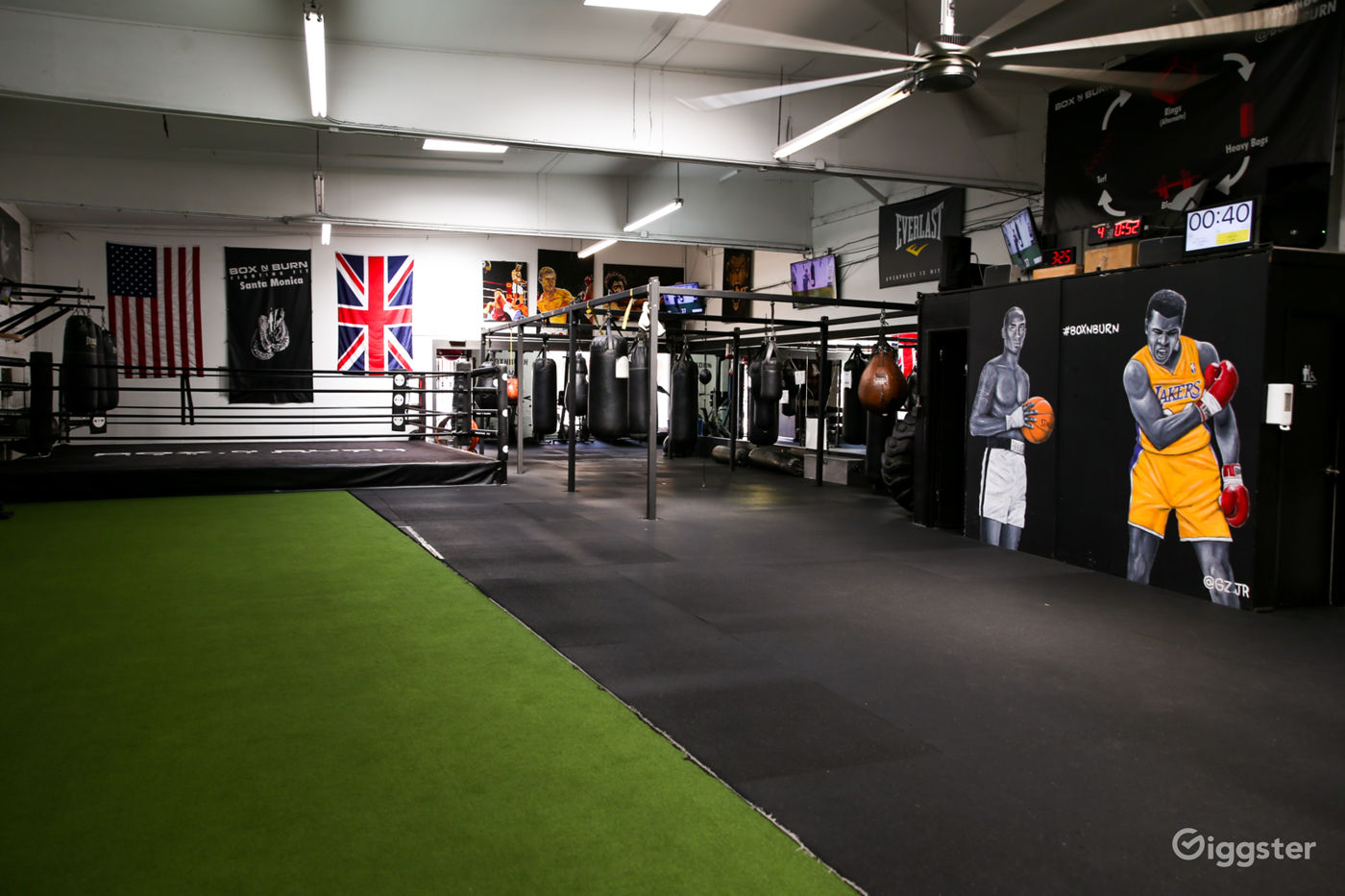 Clean & Bright Authentic Boxing Gym Rent this location on Giggster