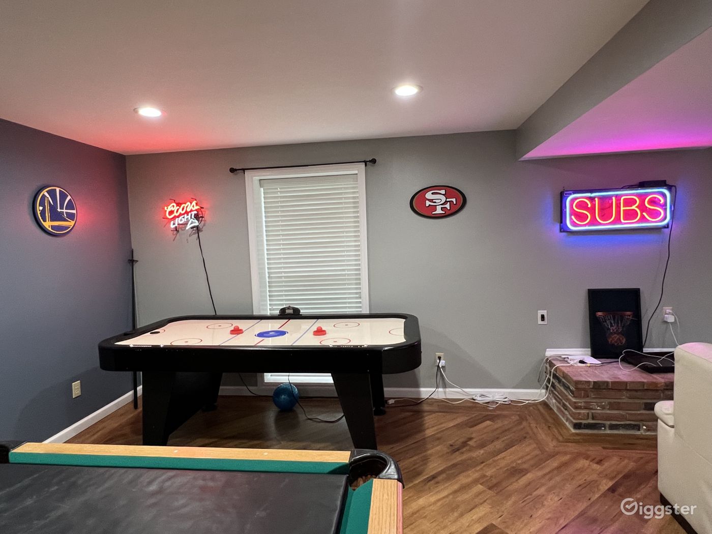 Peaceful Large Home with Gameroom Basement Rent this location on Giggster