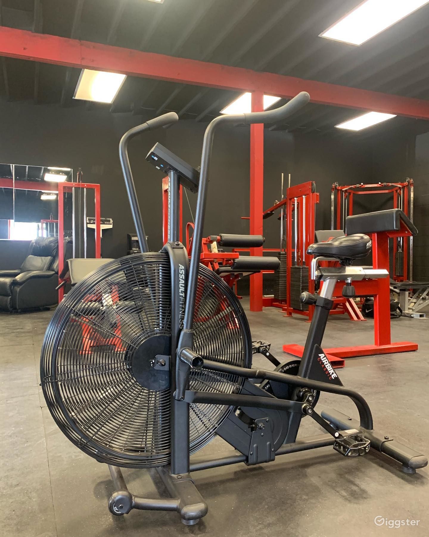 Industrial Style Gym Space for Production | Rent this location on Giggster