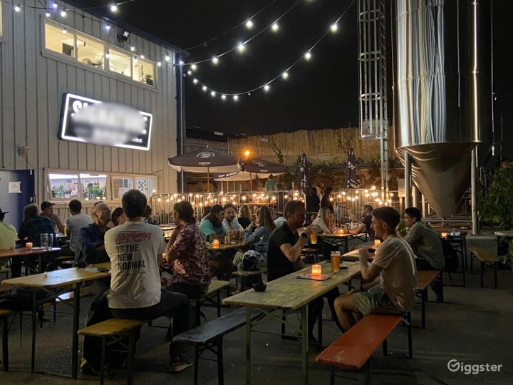 Walthamstow Live Music Venue, Bar & Brewery Rent this location on