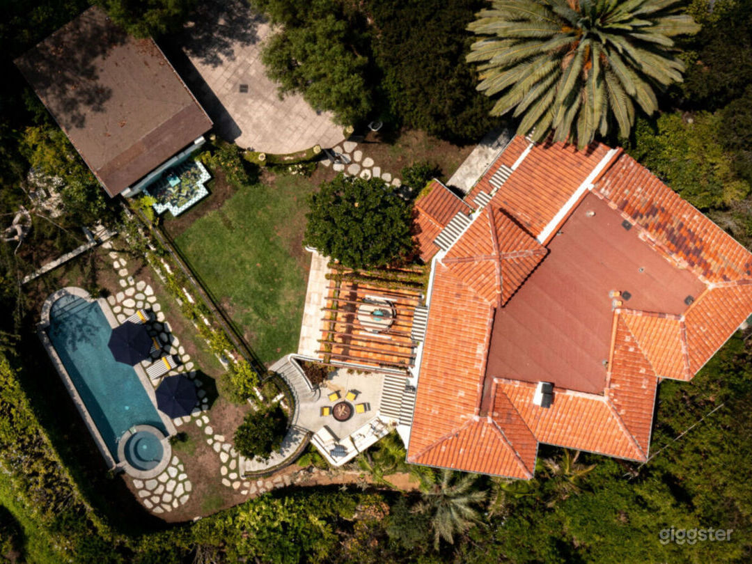 Spanish Style Residence in the Hollywood Hills Photo 2