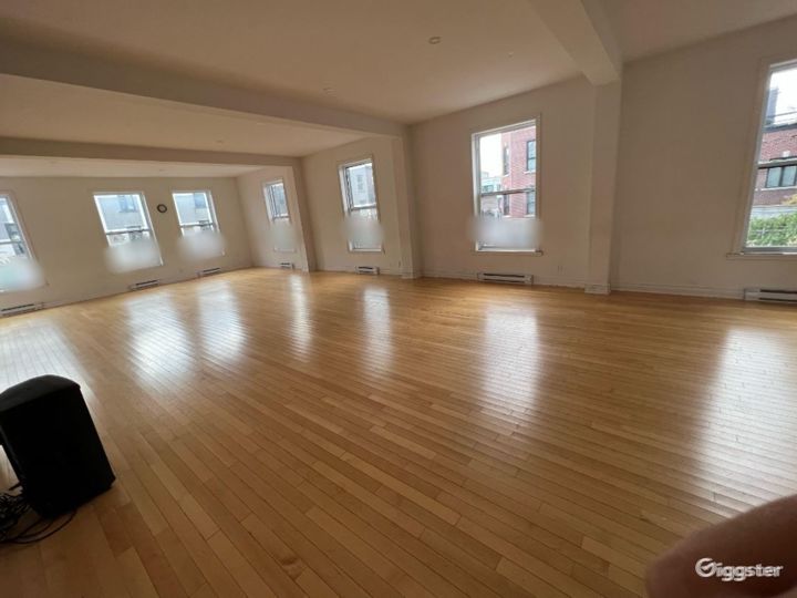 Studio A 900 sqft Dance Studio with FullLength Mirrors Rent this
