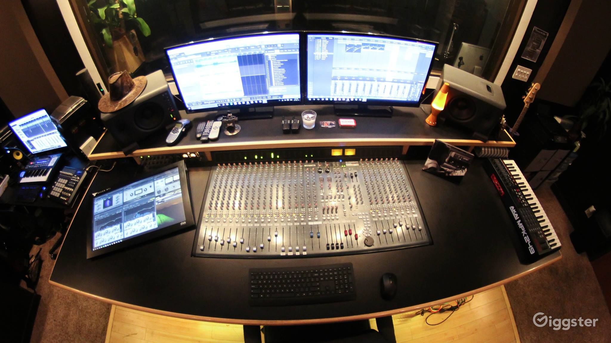 The Best Recording Studio in Austin Rent this location on Giggster