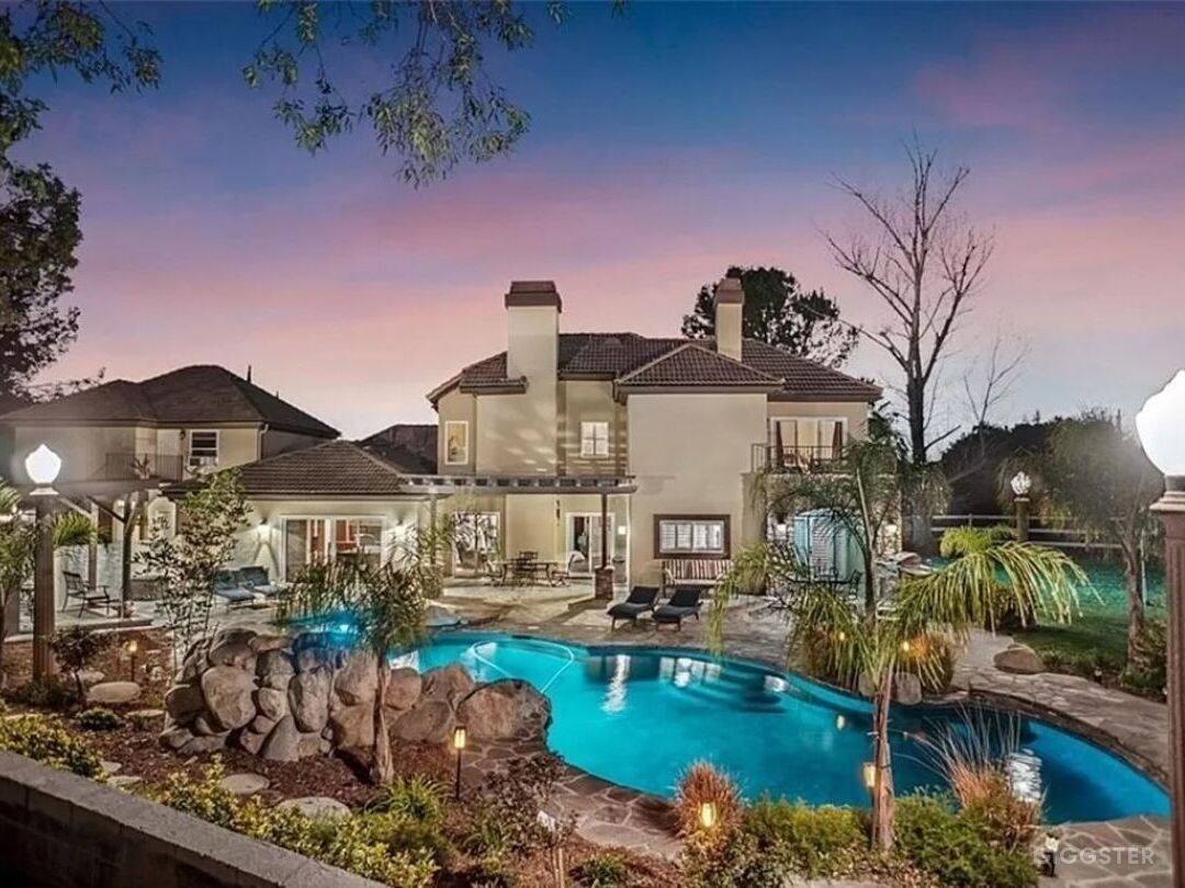 Serenity Oasis: Private Heated Pool, Spa in Santa Clarita Photo 3