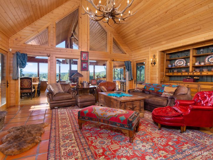 Mountain Majesty Rustic Lodge, Cabin,Horse Barn Rent this location on