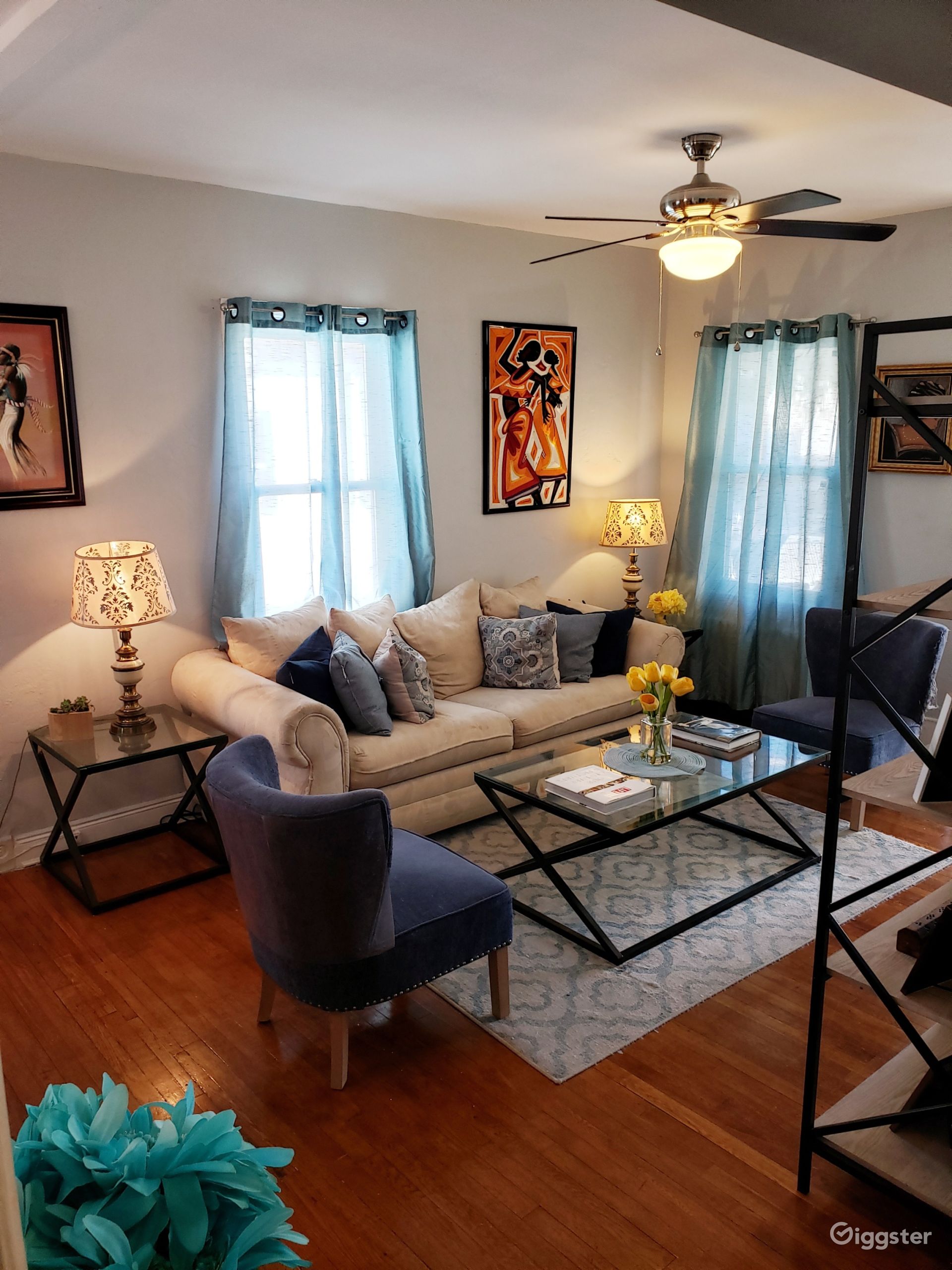 Contemporary Bright Sweet Home Rent this location on Giggster