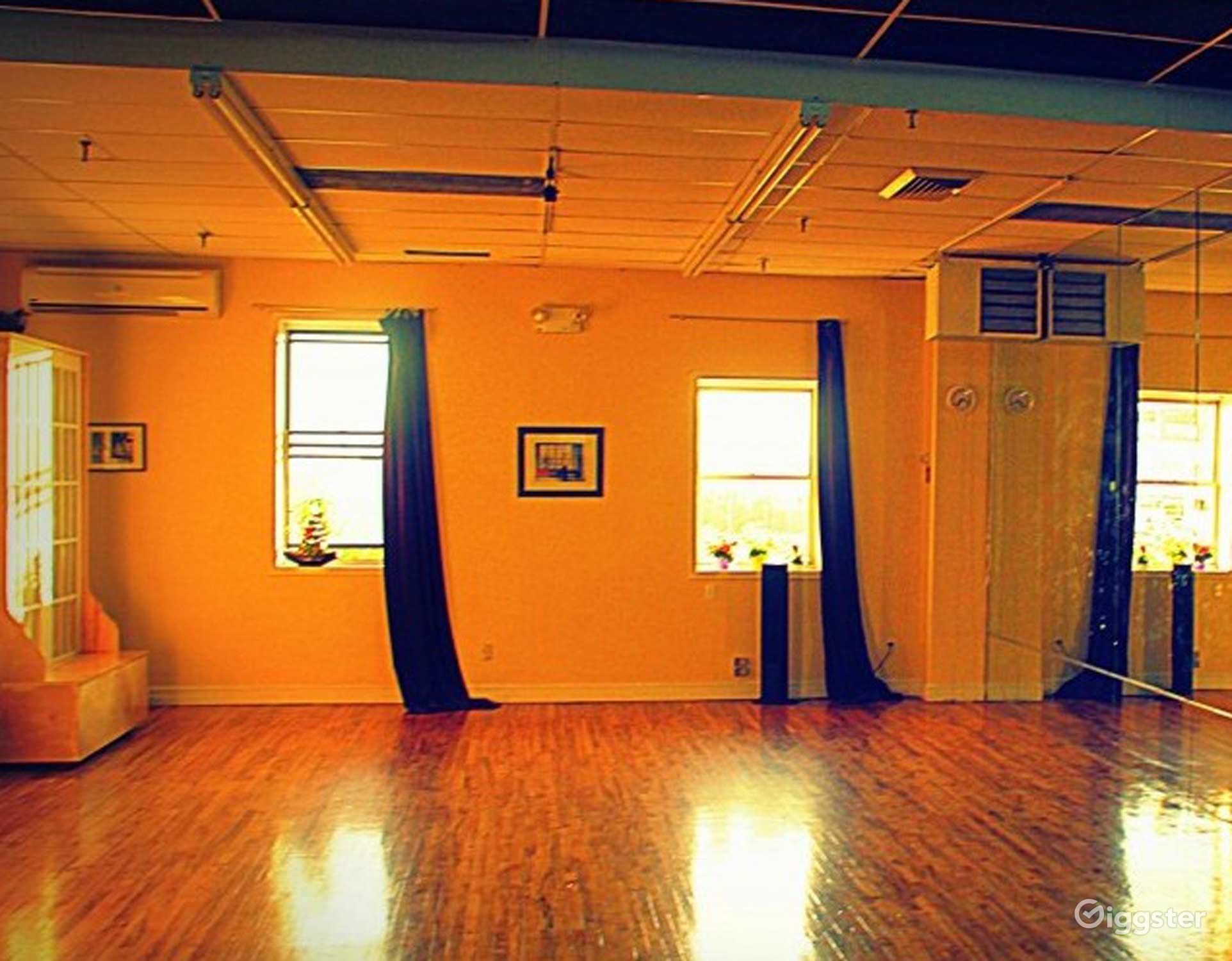 Custom 1000 sq ft Ballroom Dance Studio in Queens Rent this location on Giggster