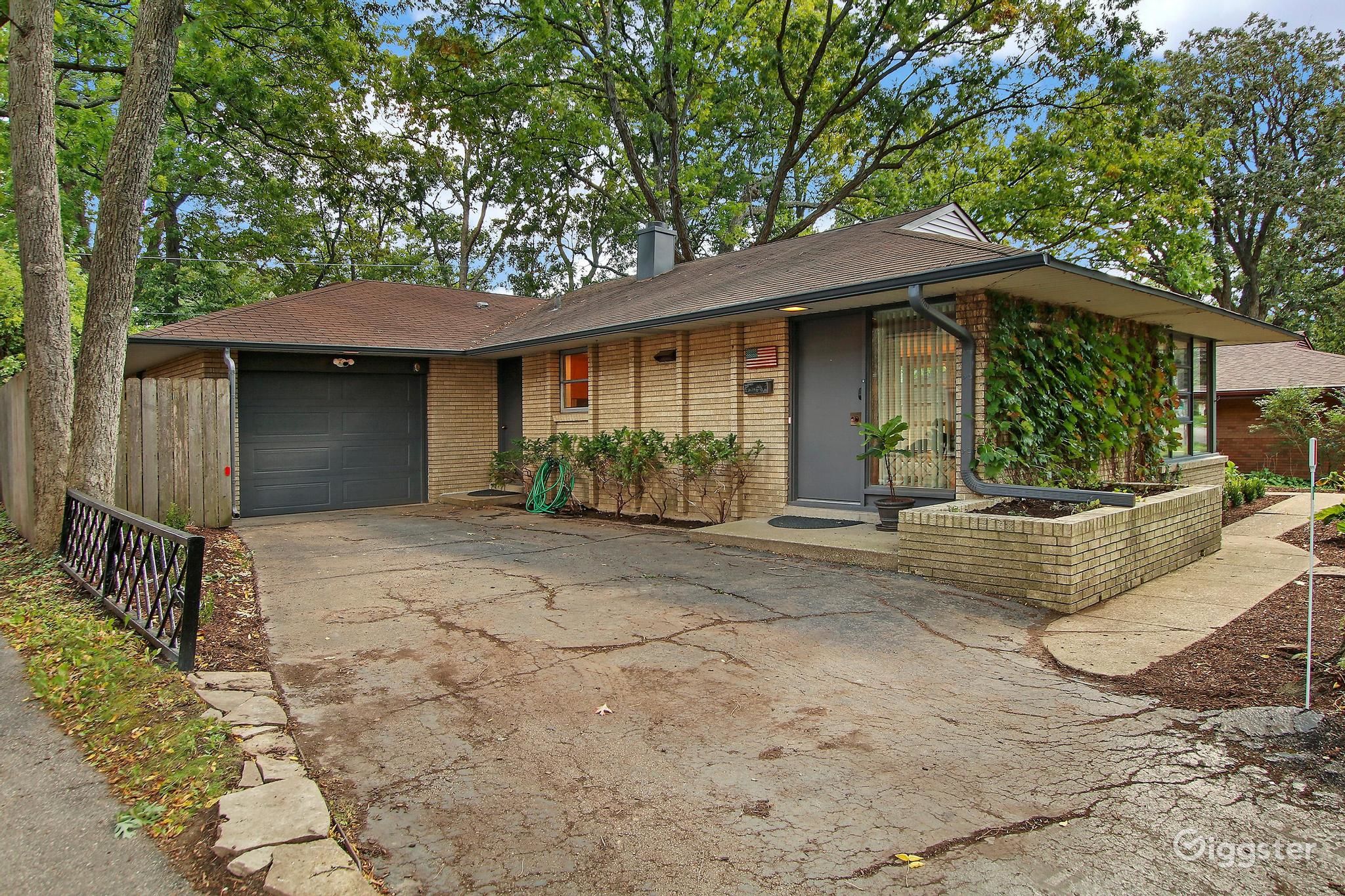 The Oak Tree Ranch MCM and updated! Rent this location on Giggster