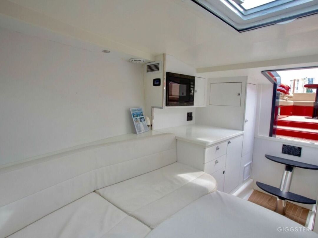 40′ VANDUTCH YACHT Photo 4