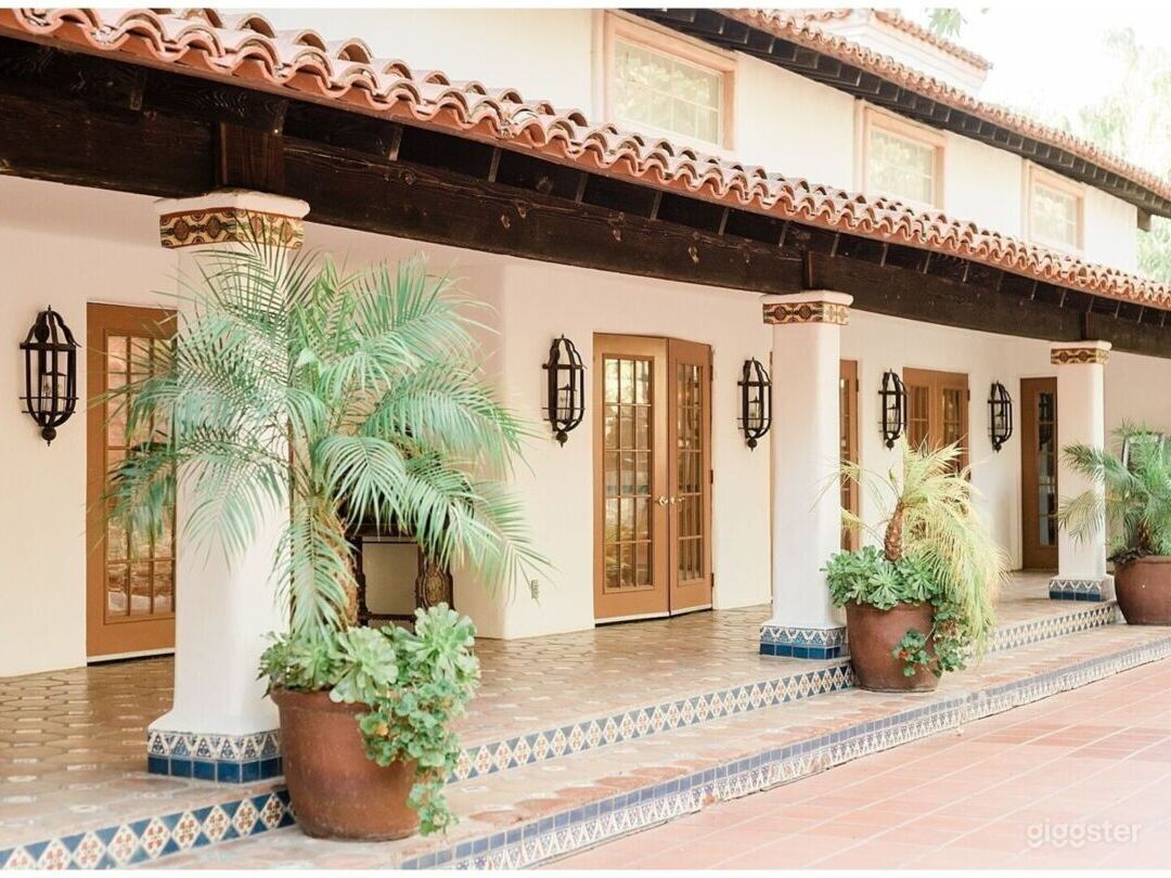 Grand Salon Porch Exterior