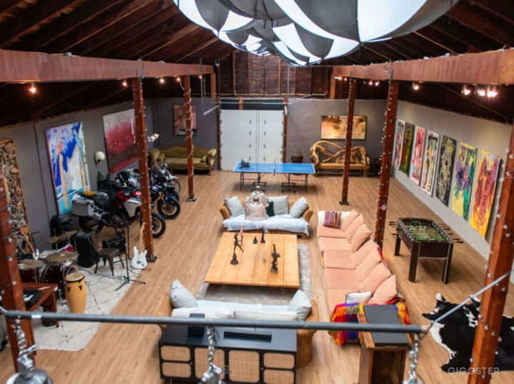 Hamptons Art Gallery Rent this location on Giggster