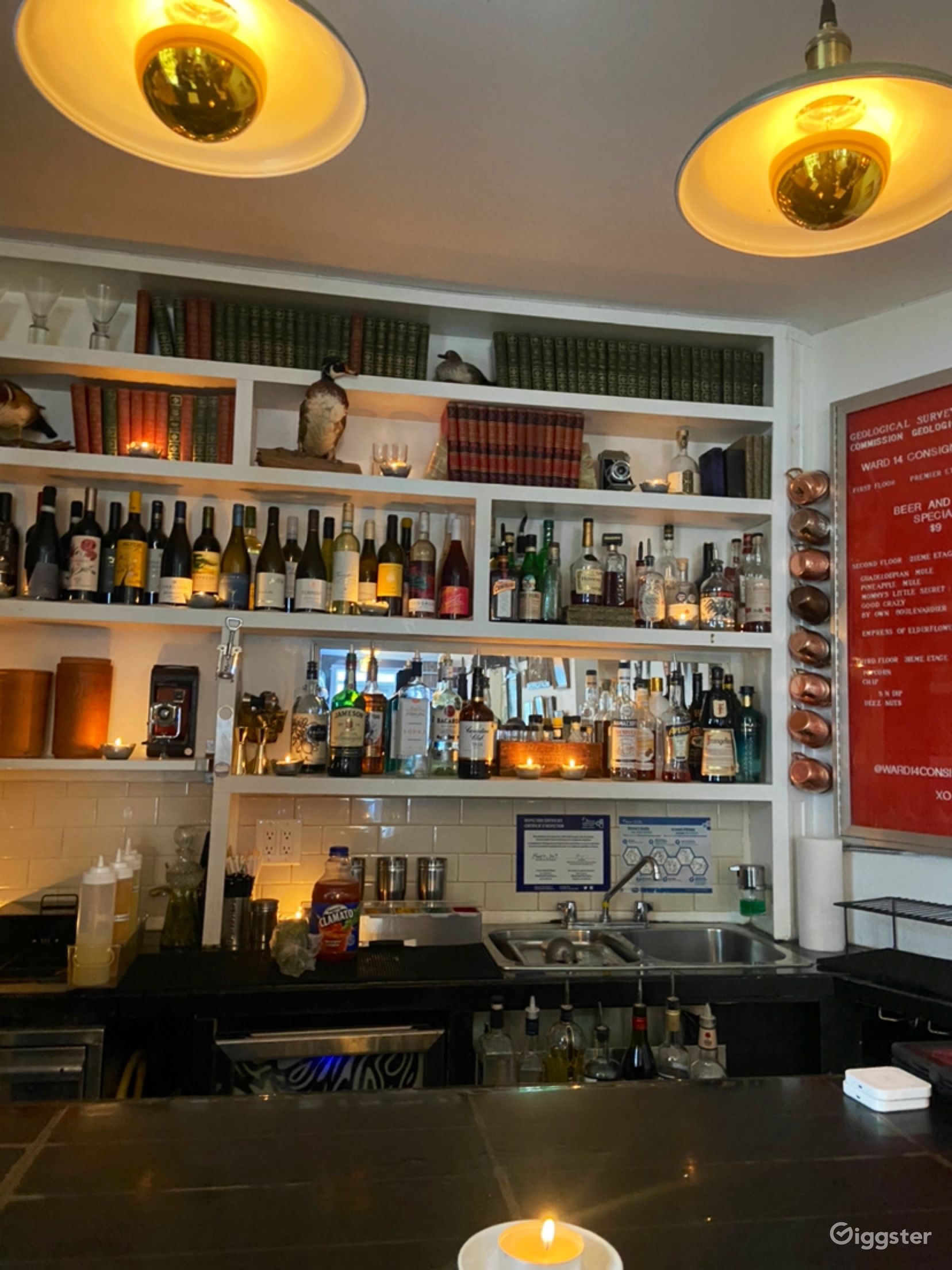 Vintage Consignment Bar & Shop Rent this location on Giggster