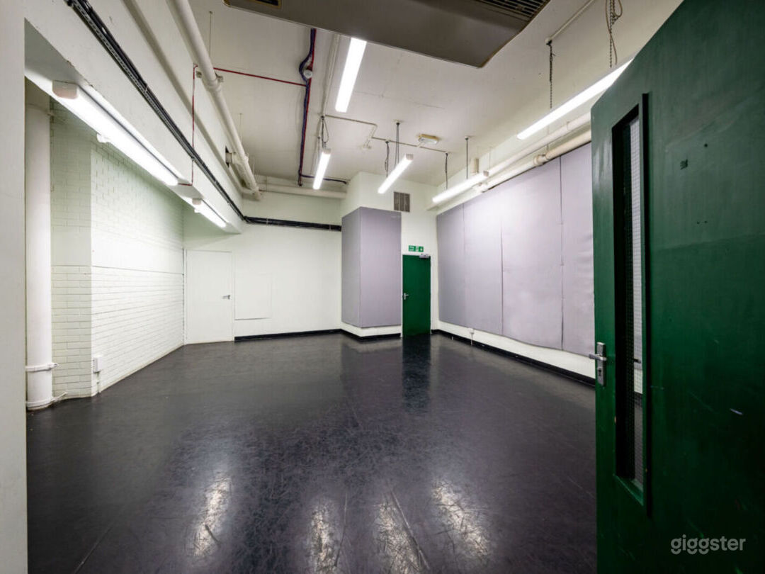 Rehearsal Studio in London's West End | Rent this location on Giggster