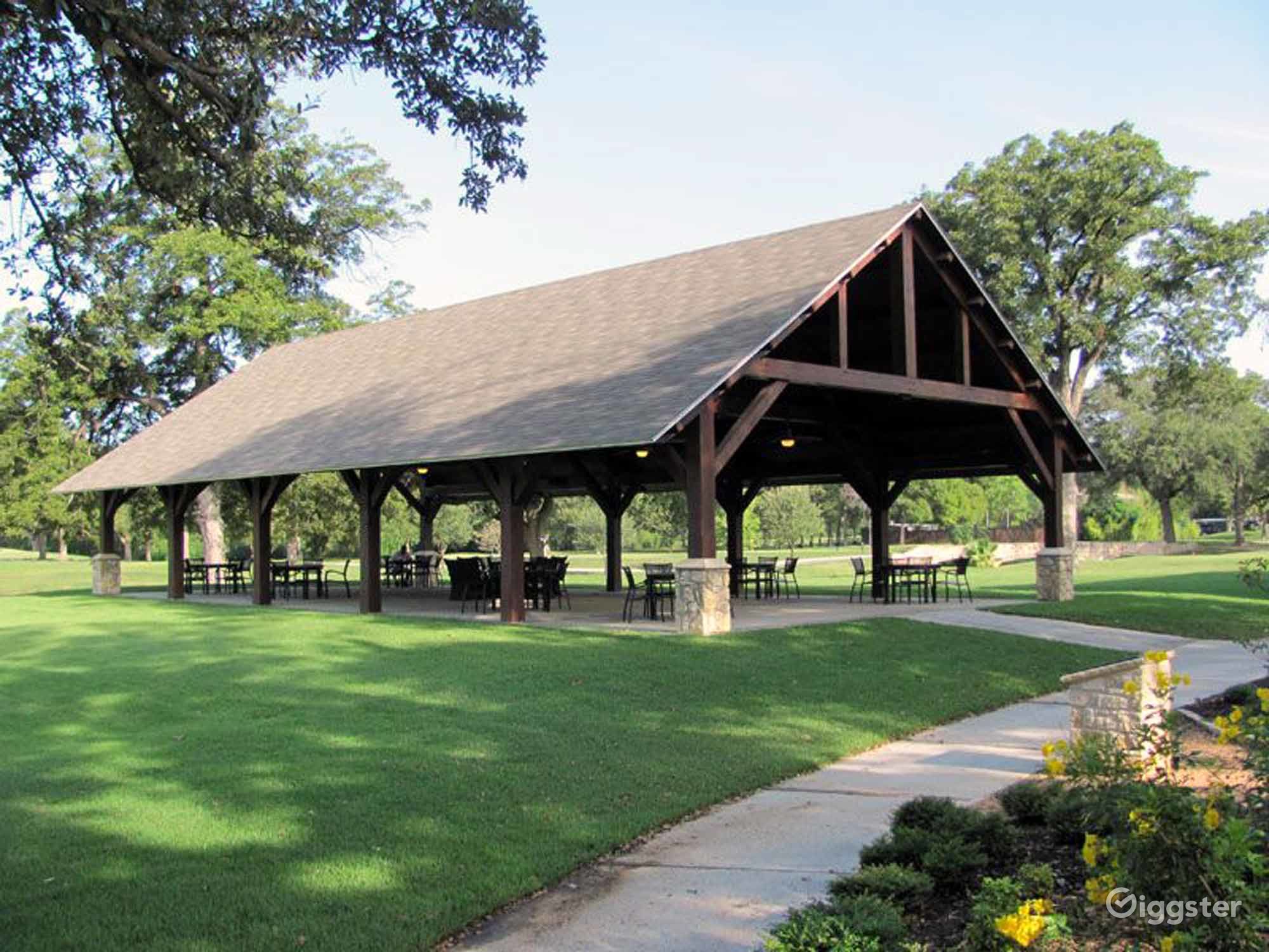 Outdoor Pavilion in Brackenridge Park Rent this location on Giggster