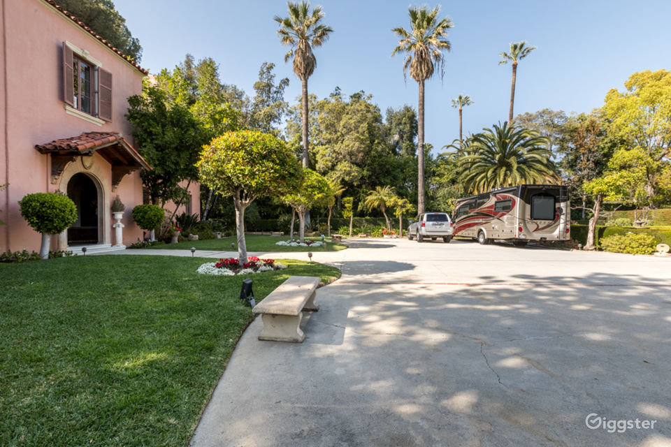 Pink Palace in Pasadena Rent this location on Giggster