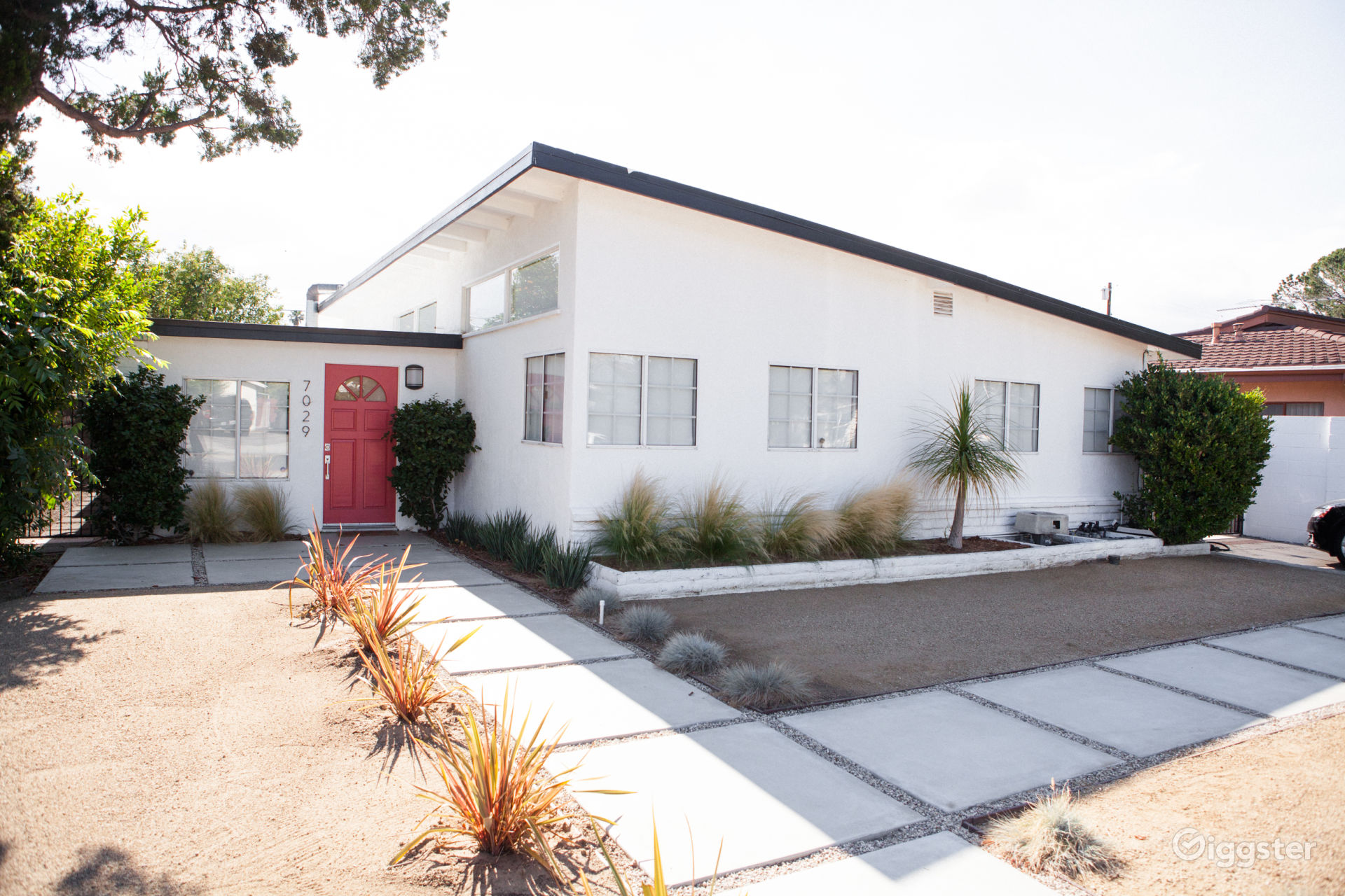 Midcentury Lake Balboa Home Rent this location on Giggster