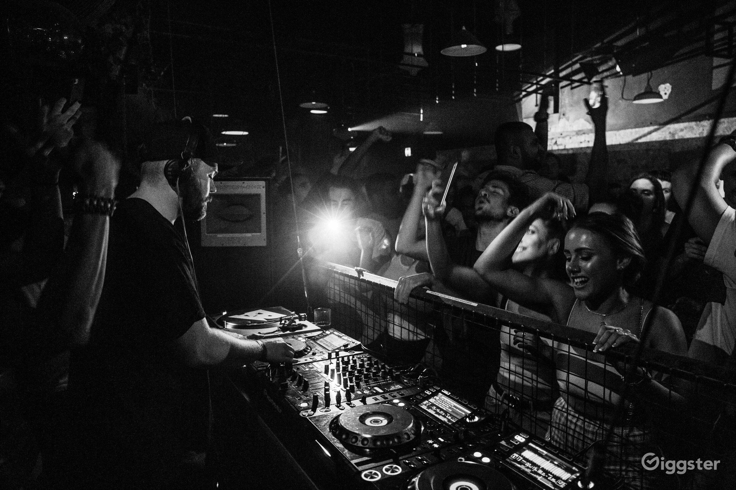 Fitzroy's Premier Rent this location on Giggster