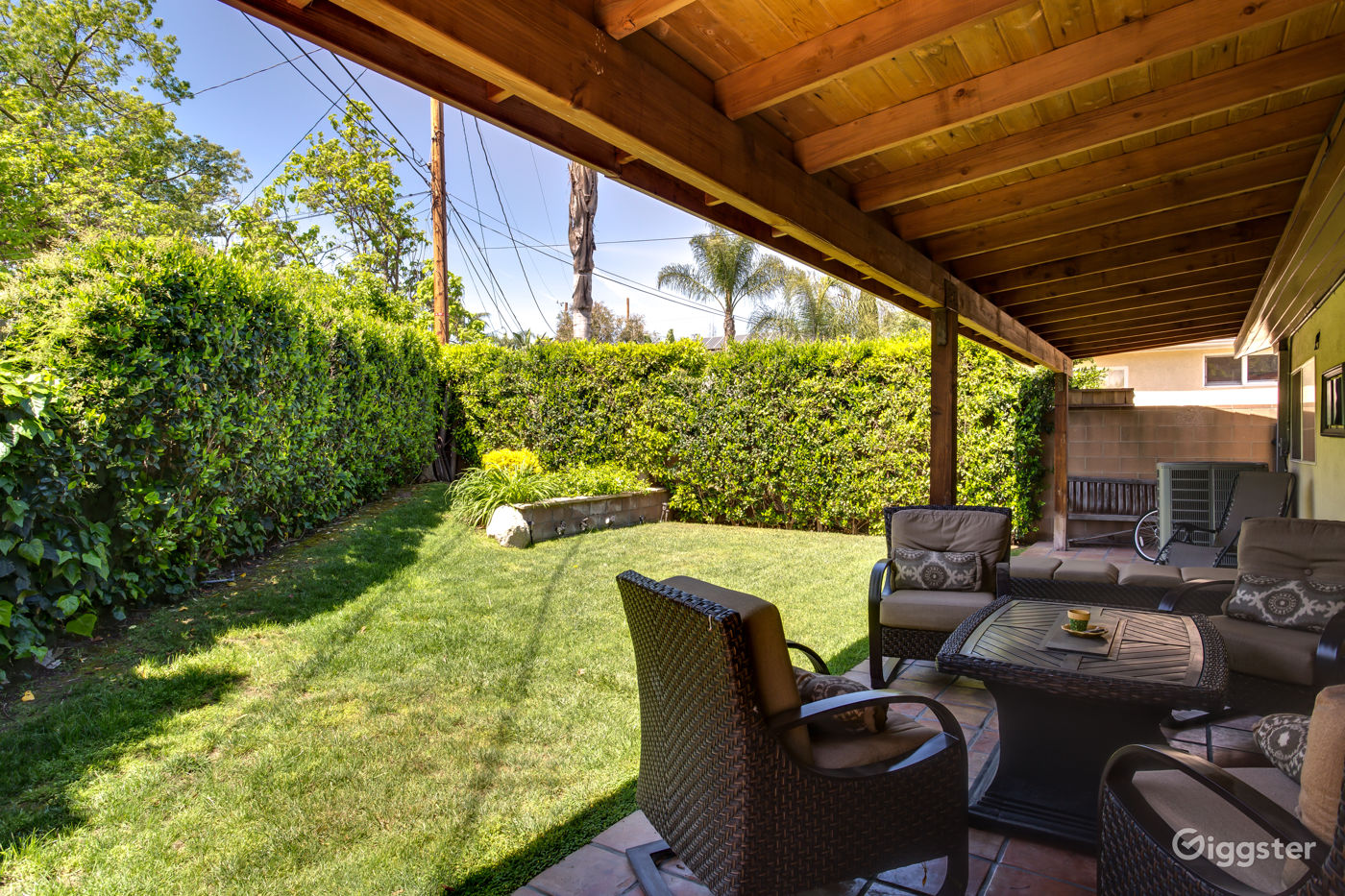 Beautiful Burbank Three Bedroom Rent this location on Giggster