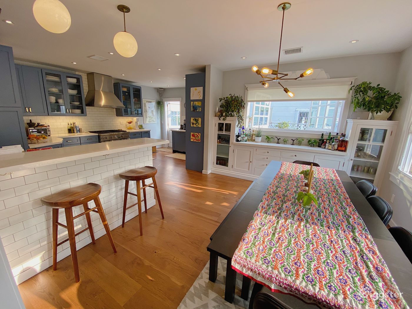 Modern home in Larchmont Village Rent this location on Giggster