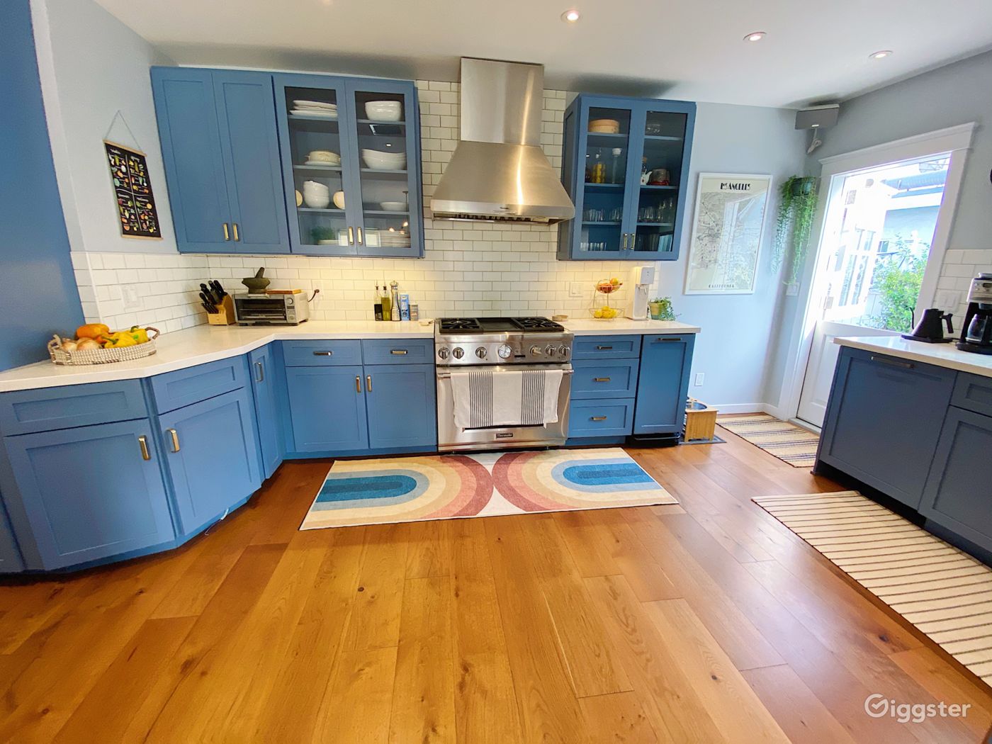 Modern home in Larchmont Village Rent this location on Giggster