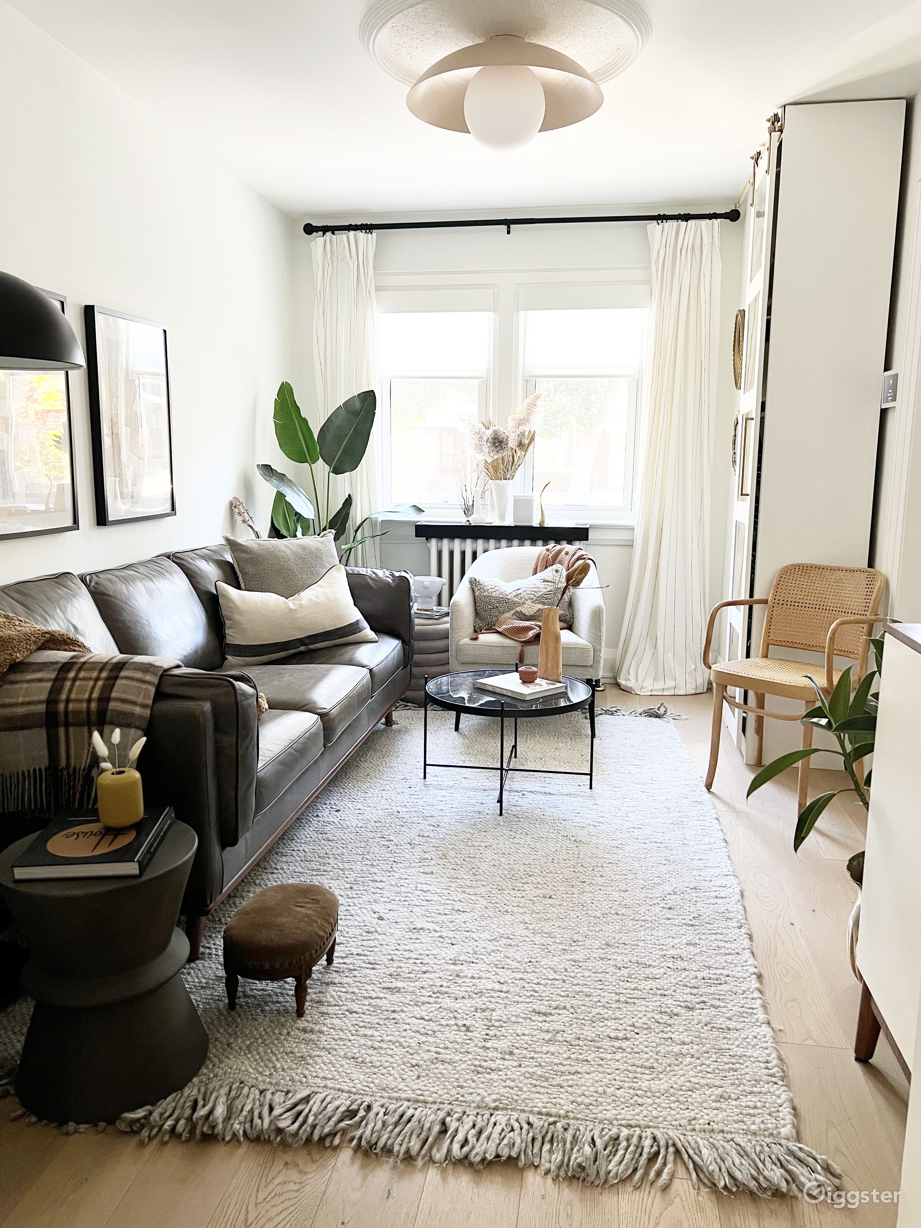 Modern Leslieville Home Rent this location on Giggster