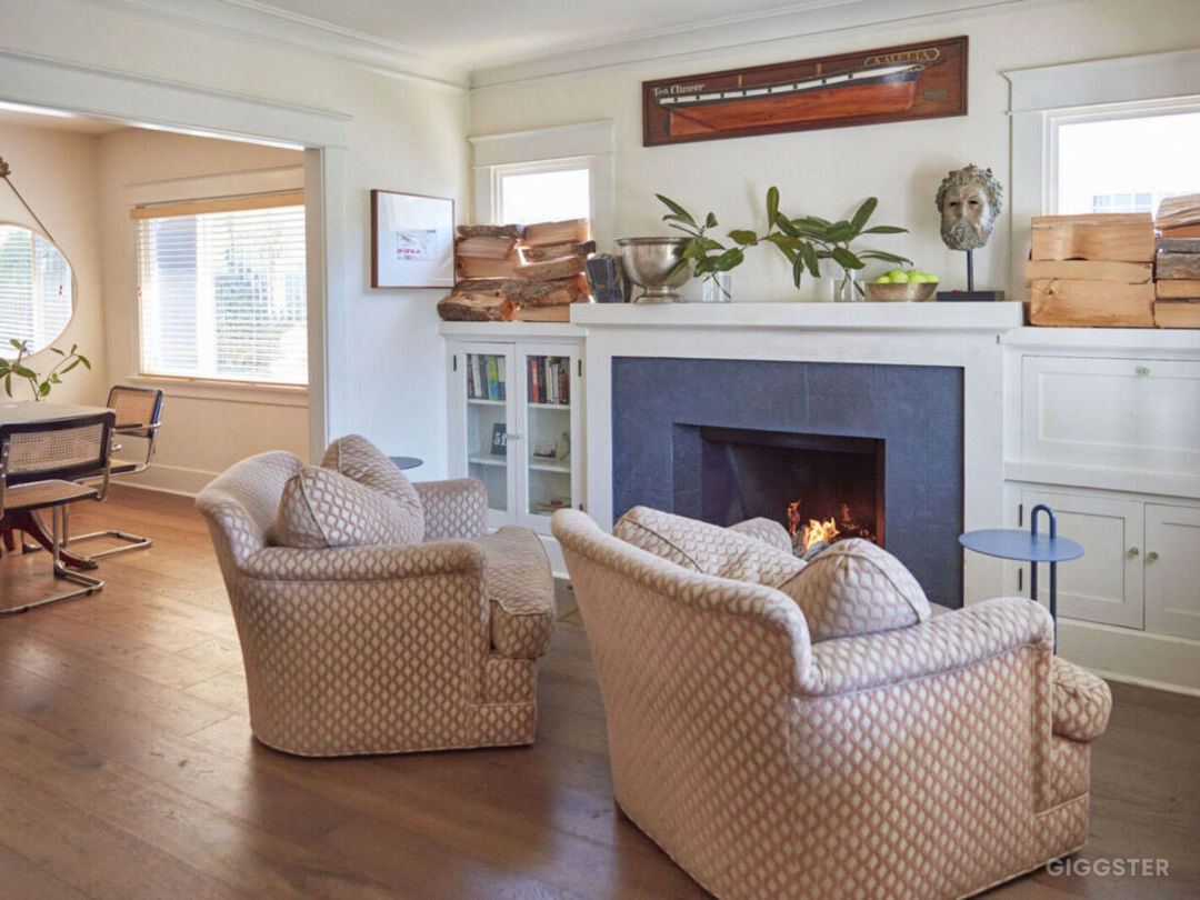 Charming Craftsman Bungalow Photo 1