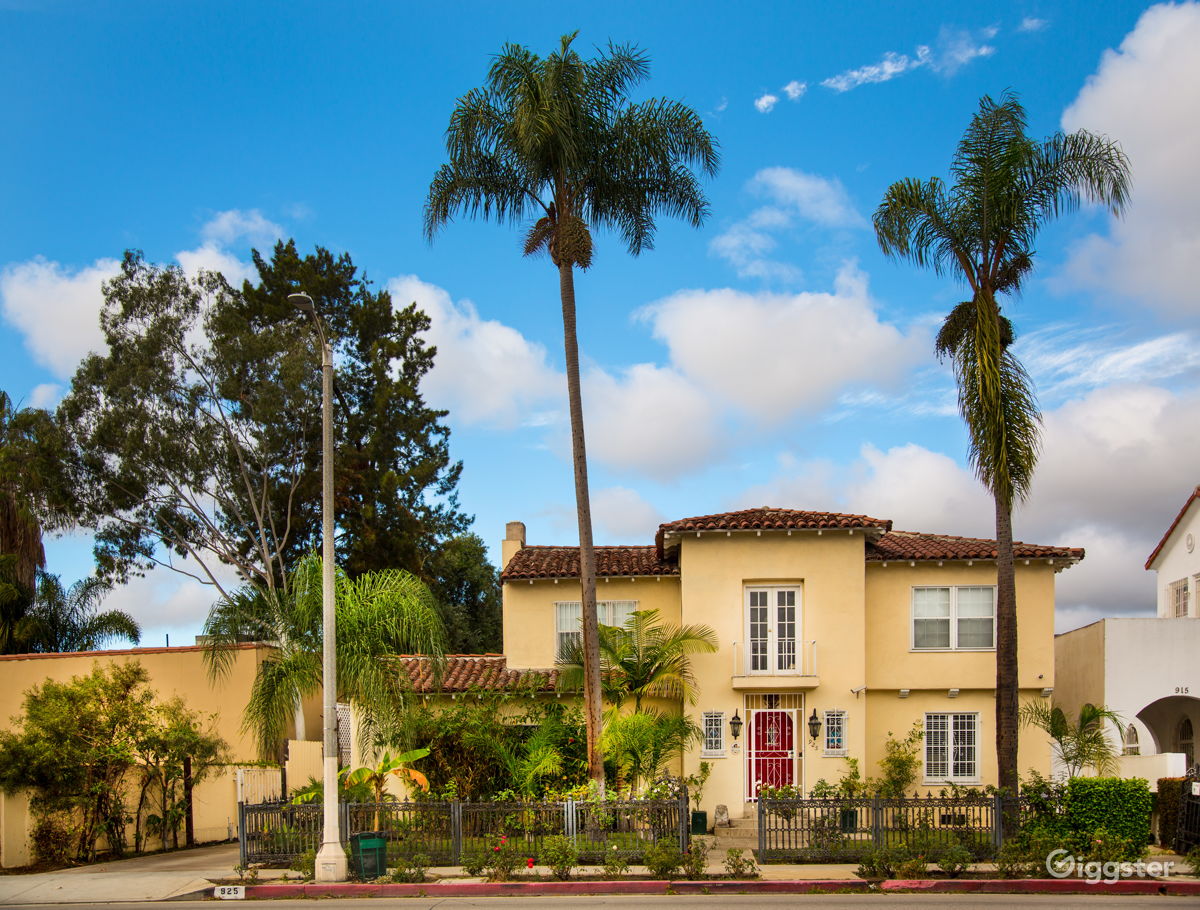 Hollywood Bed & Breakfast Rent this location on Giggster